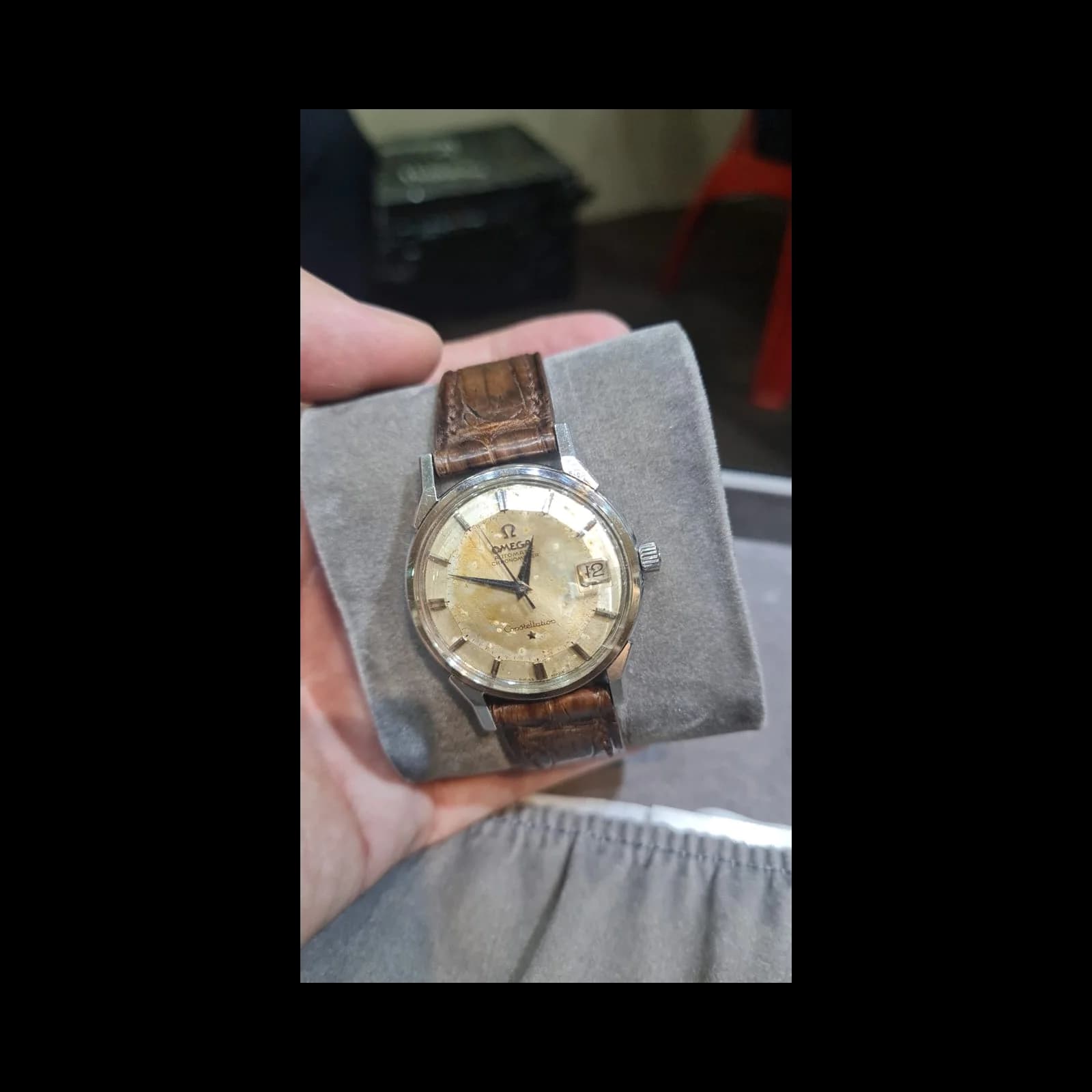 Thumb Omega Constellation