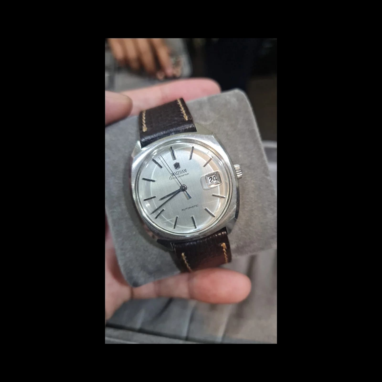 Thumb Waltham Wristwatches