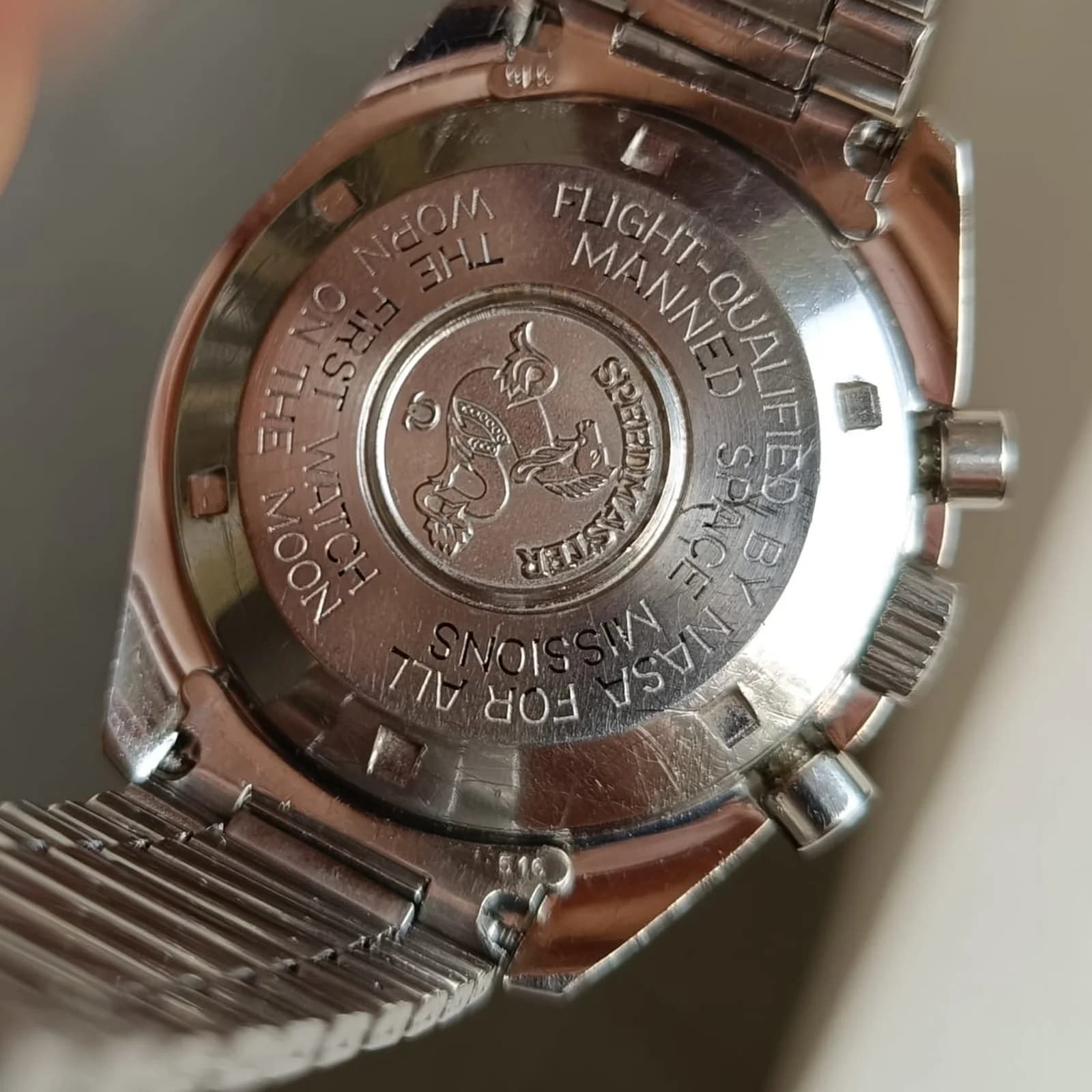 Thumb Speedmaster Professional Moonwatch
