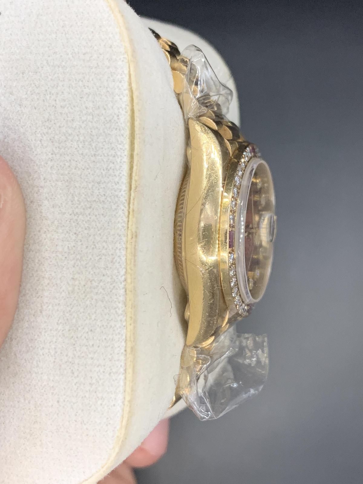 Thumb Datejust 26 Full Yellowgold Red Vignette Factory Ruby Diamond Bezel