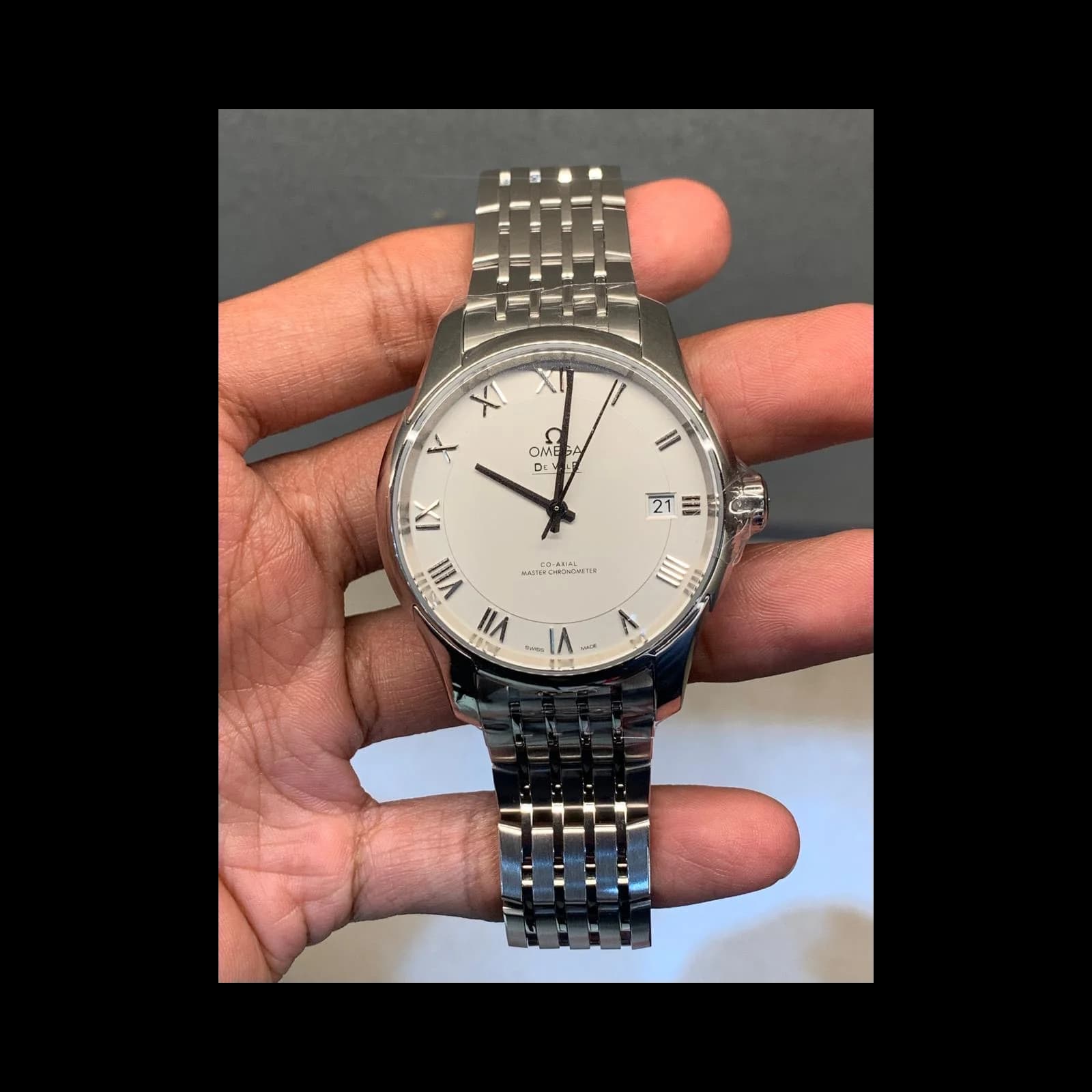 Thumb De Ville Hour Vision Master Chronometer Stainless Steel / Silver / Bracelet