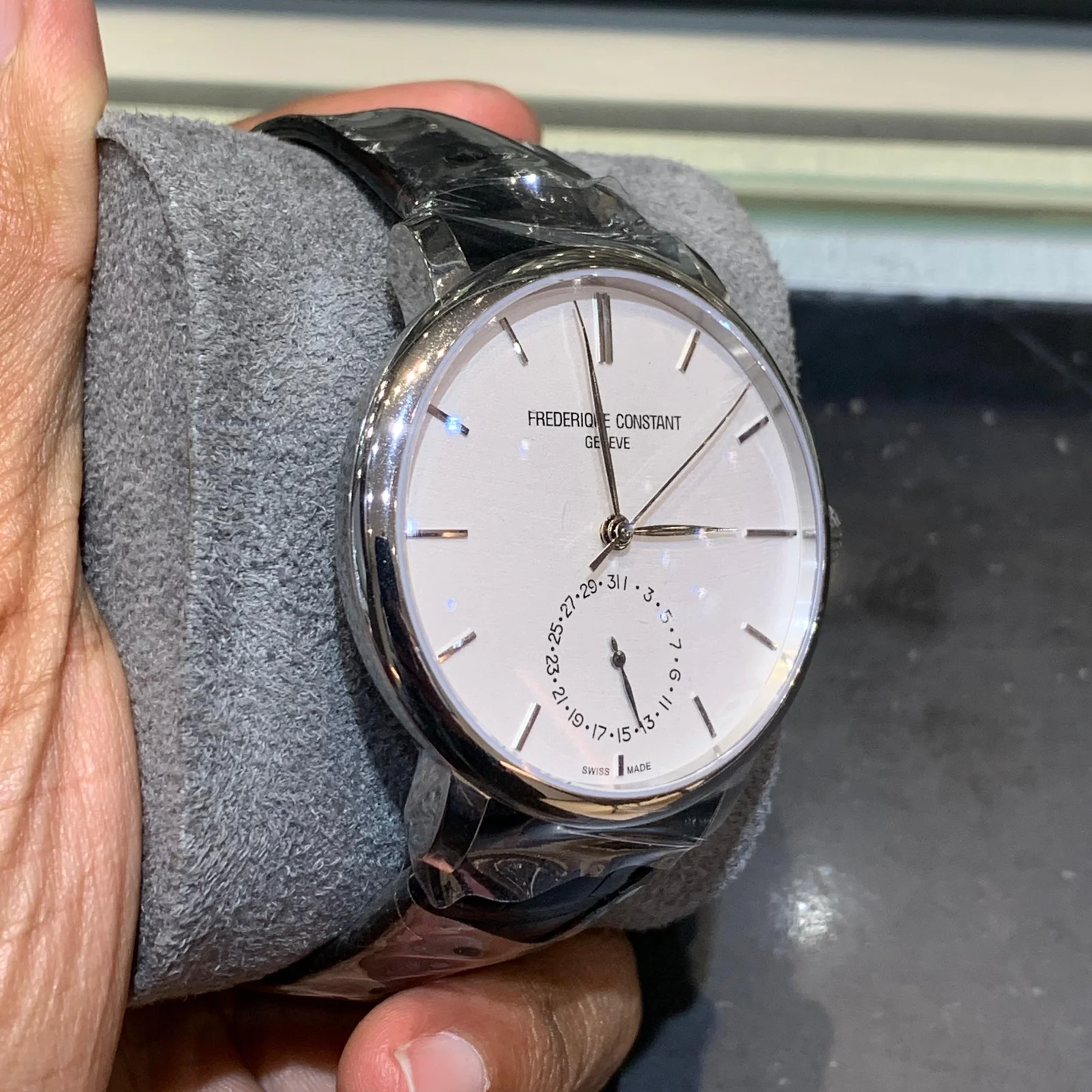 Thumb Slimline Date