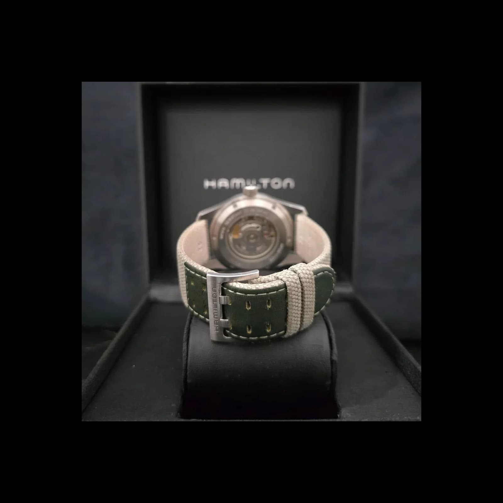 Thumb Khaki Field Auto 42 Stainless Steel / Green