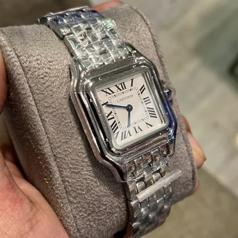 Thumb Panthere Quartz Medium Model
