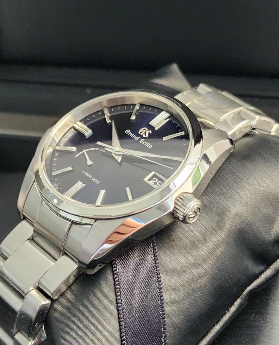 Thumb Spring Drive Stainless Steel / Blue / Bracelet