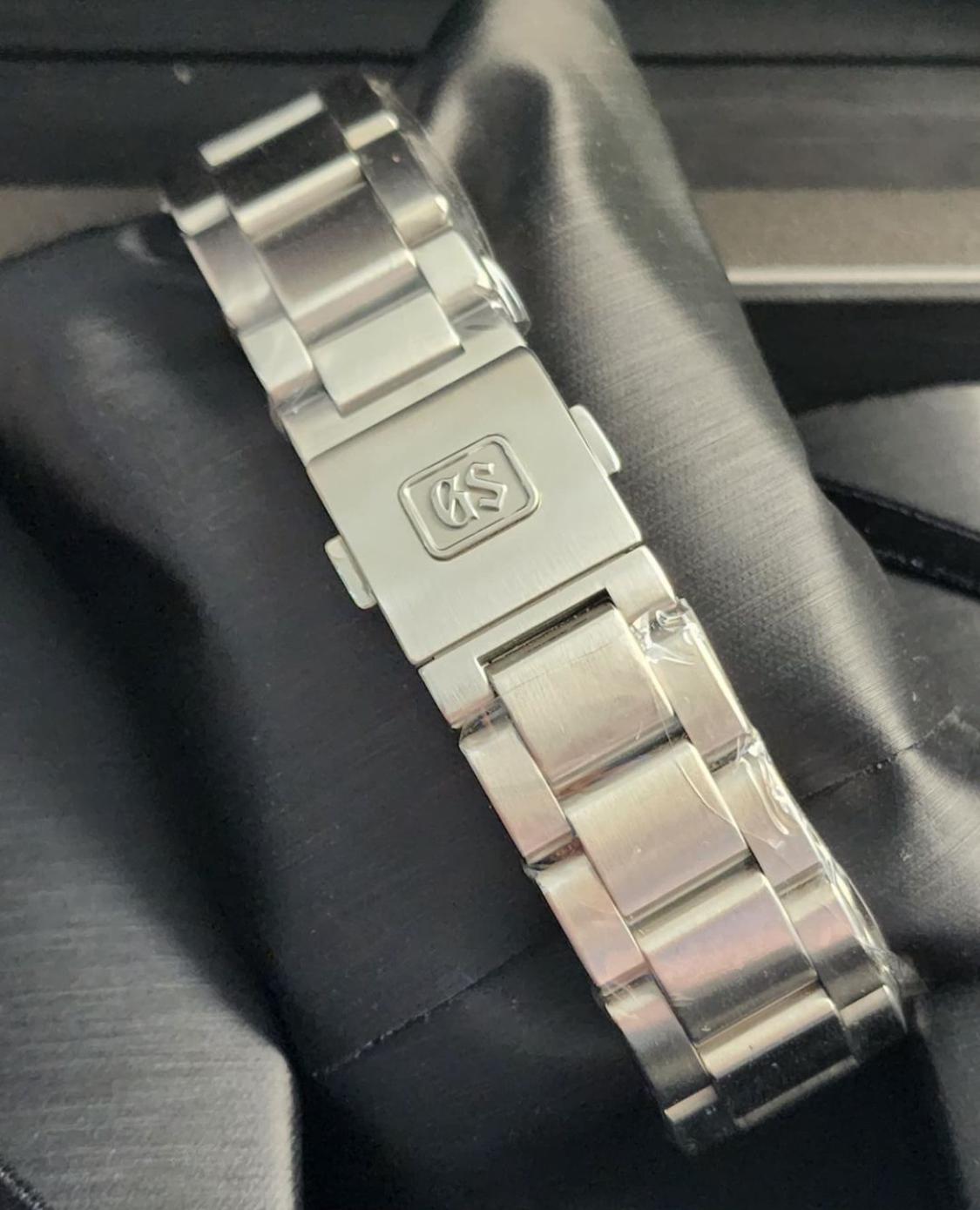 Thumb Spring Drive Stainless Steel / Blue / Bracelet