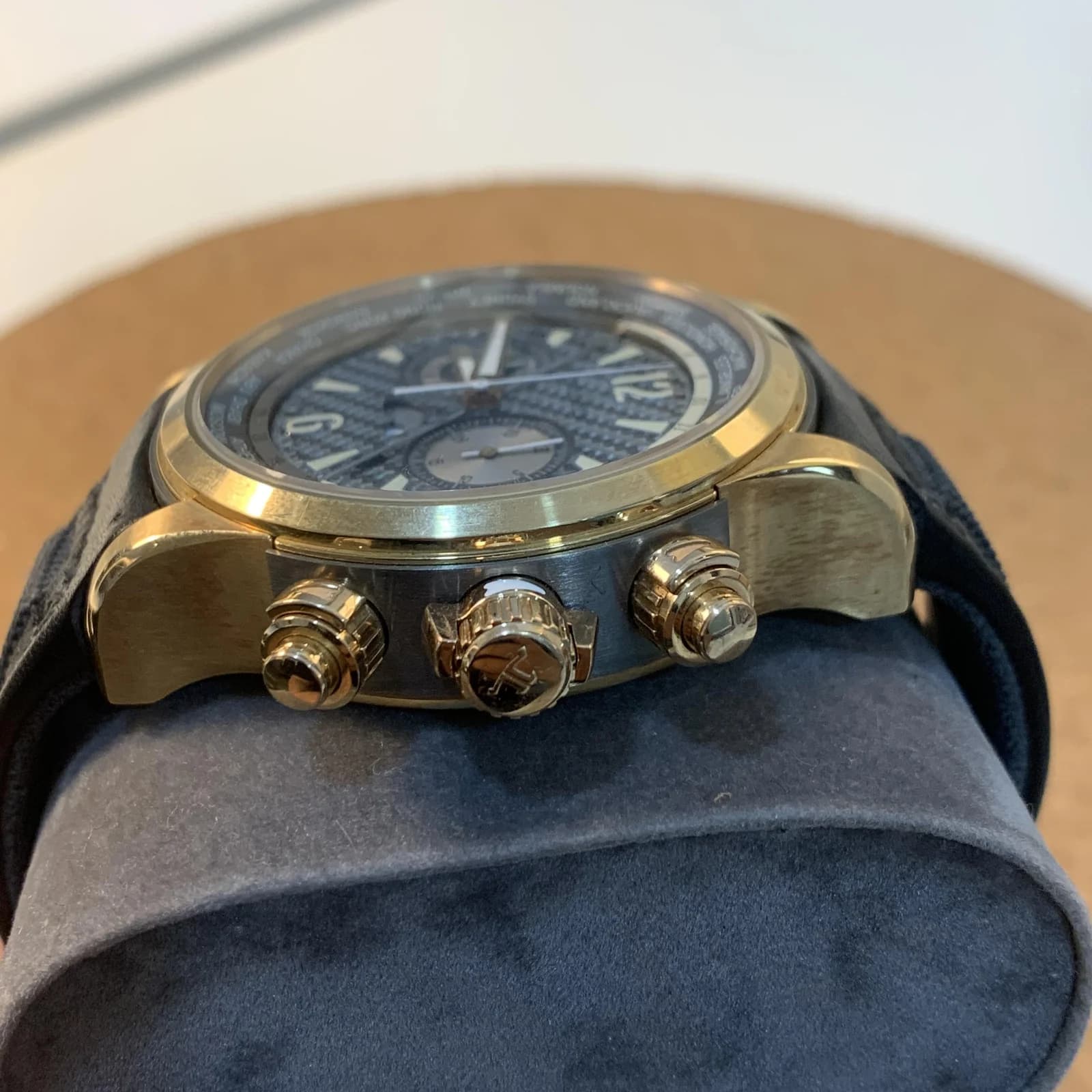 Thumb Master Compressor 46 Geographic Rose Gold Carbon