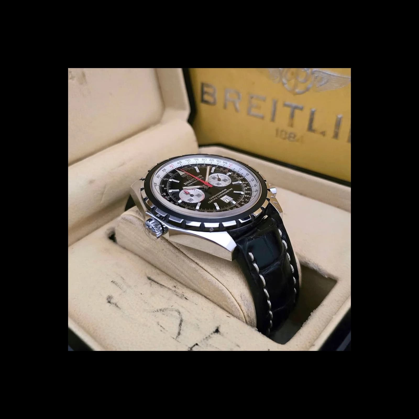 Thumb Chrono-matic 44 Chronograph Black