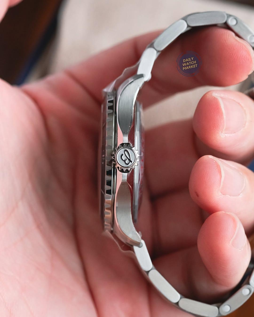 Thumb SuperOcean Automatic 42 Stainless Steel / Black / Bracelet