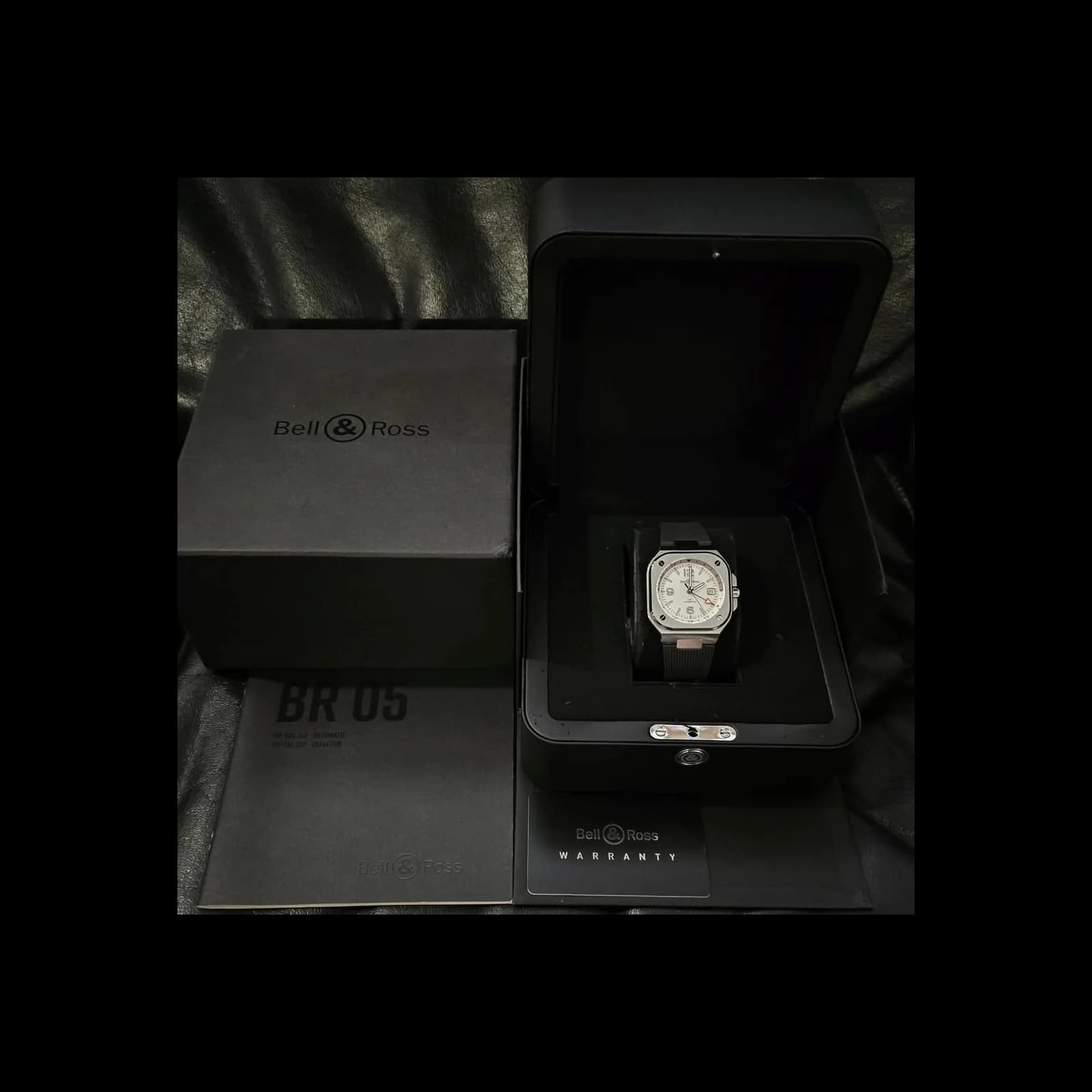 Thumb BR 05 GMT White