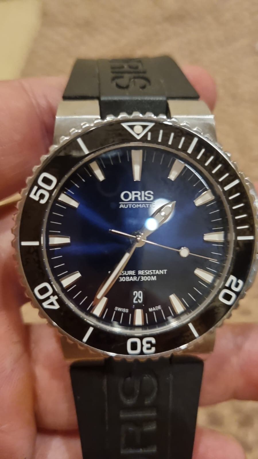 Jual Oris Aquis Date 43 Stainless Steel Blue Rubber 01 733 7730 4135-07  24 65EB Original