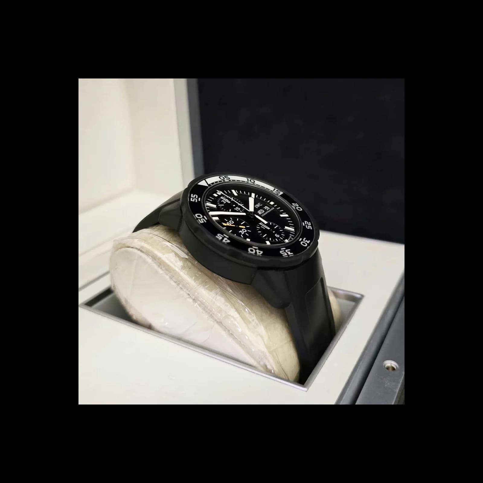 Thumb Aquatimer Chronograph Stainless Steel / Black / Rubber / Galapagos Islands