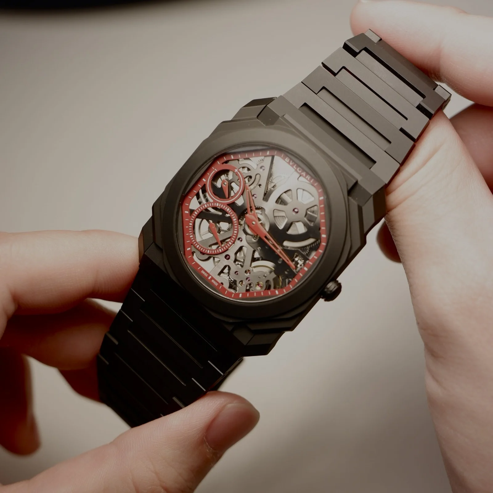Thumb Octo Finissimo Red Black Skeleton