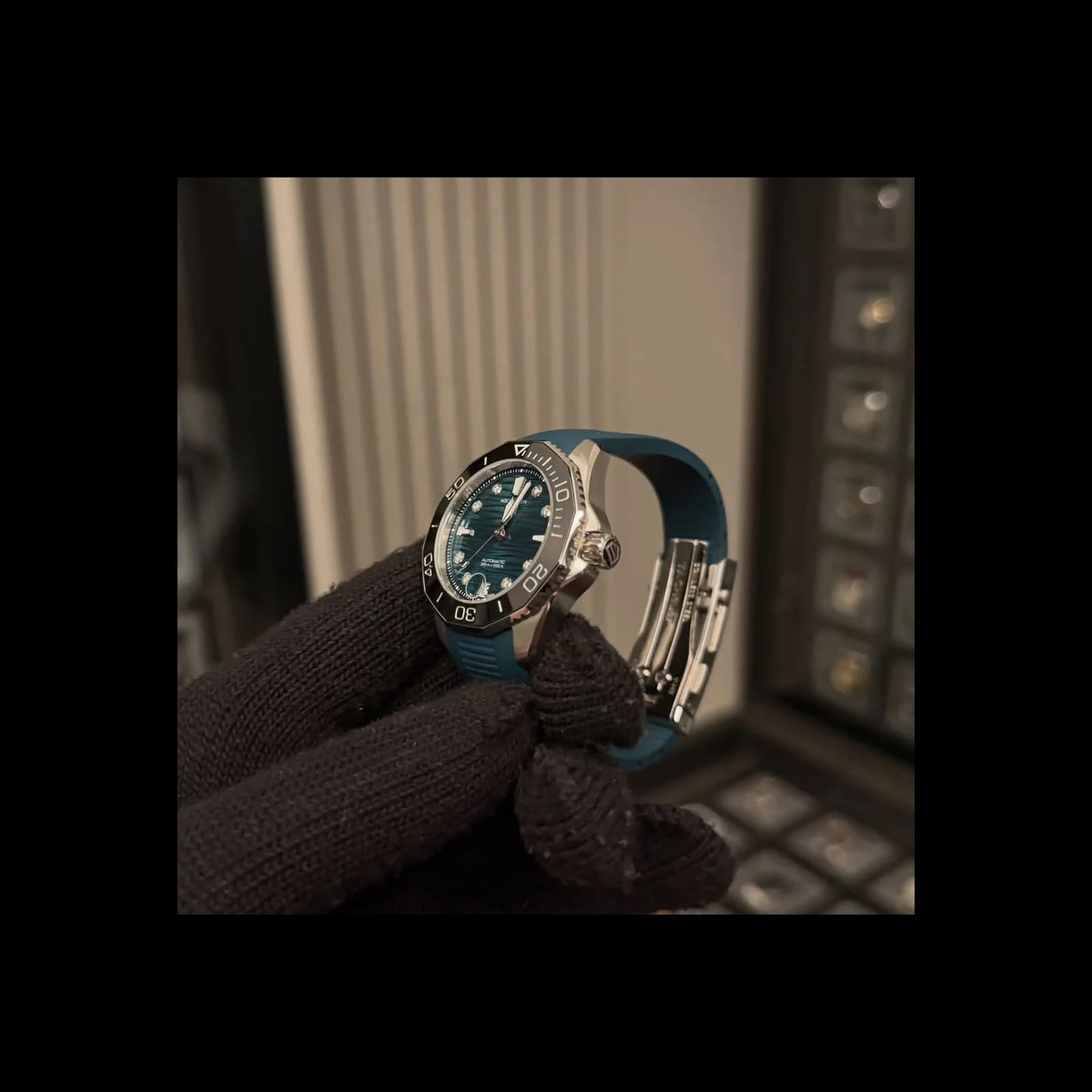 Thumb Aquaracer Professional 300 36 Stainless Steel / Black - Diamond / Rubber
