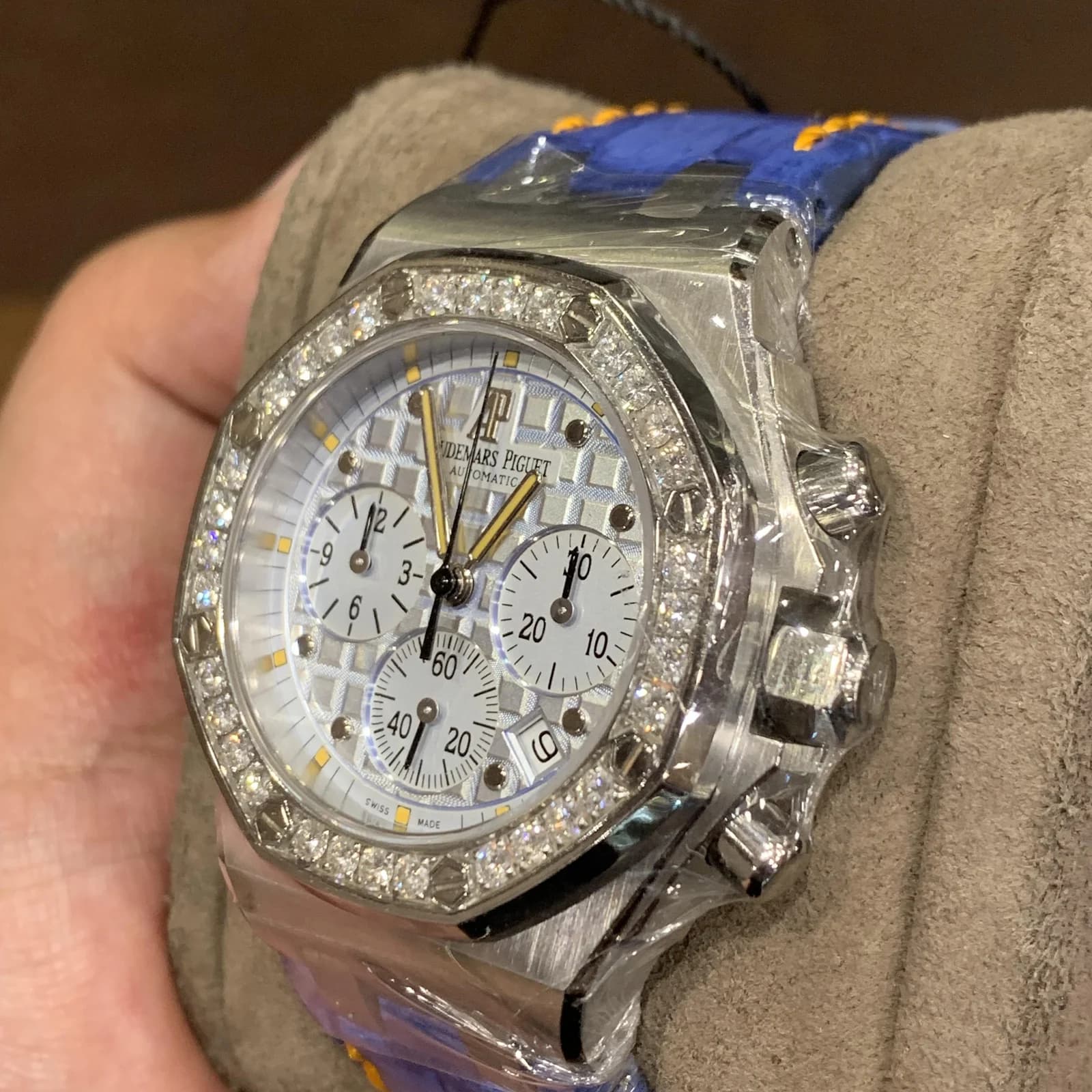 Thumb Royal Oak Offshore Lady Diamond Bezel Boutique Special Edition Blue Jeans