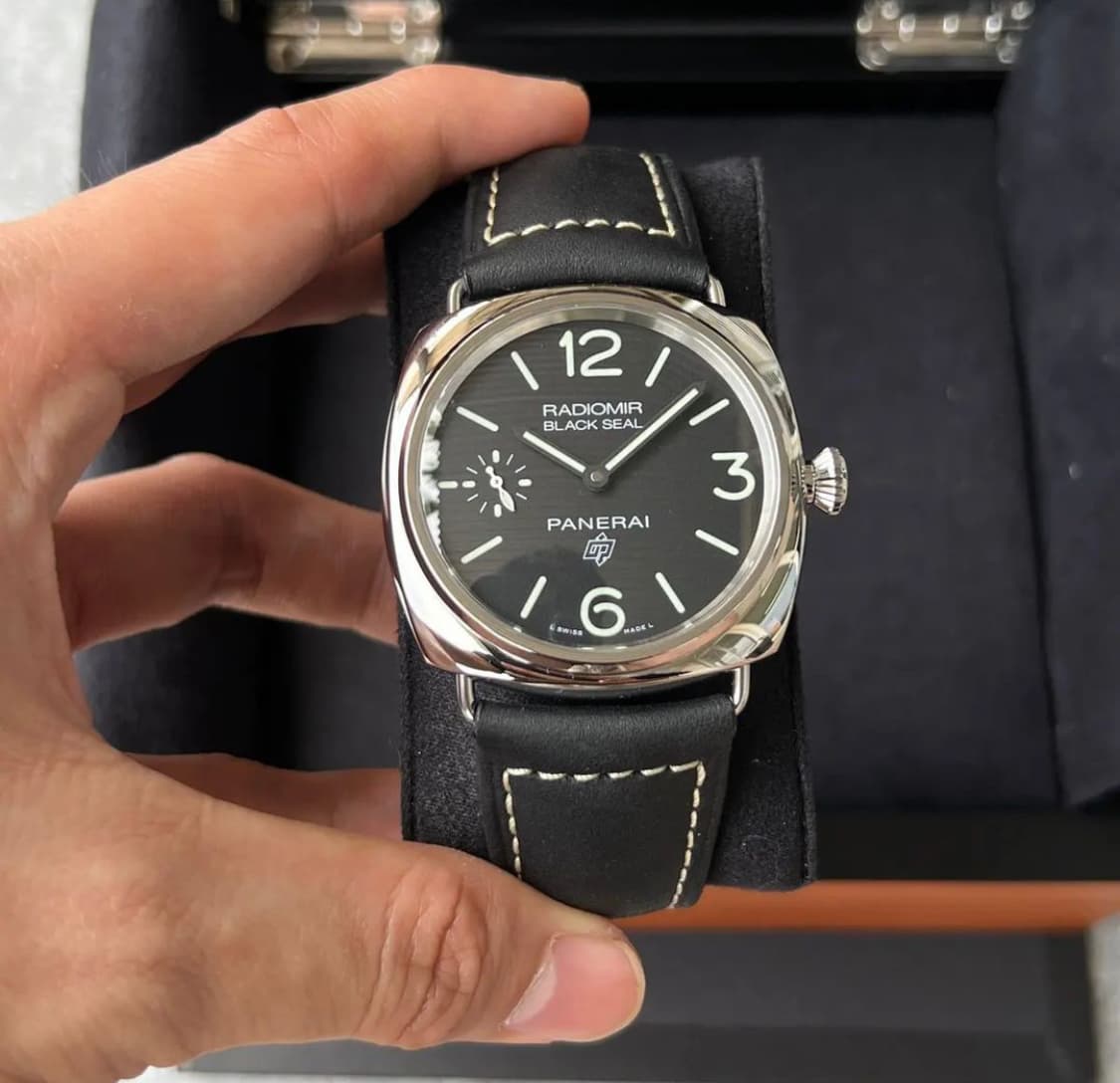 Thumb Radiomir Black Seal Logo