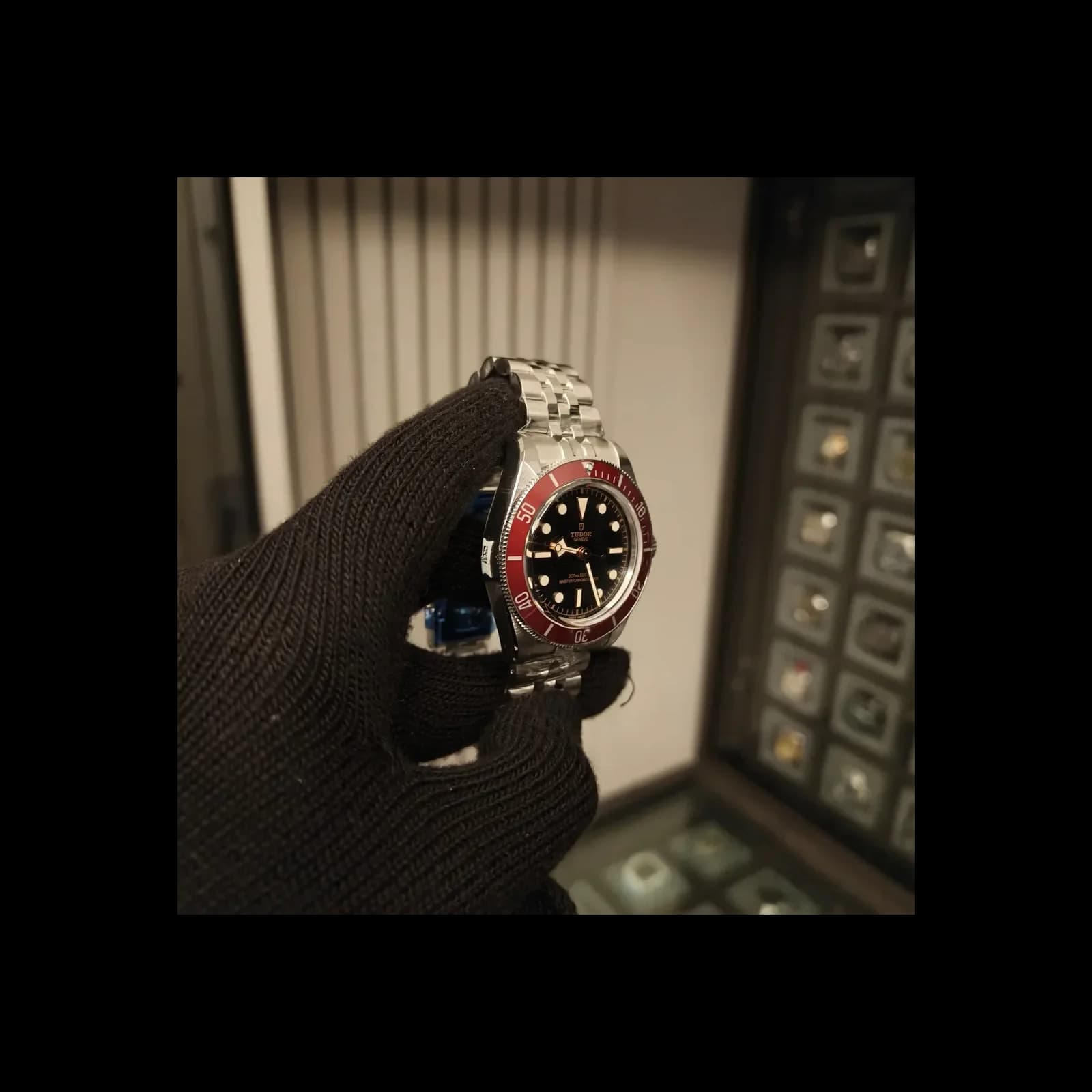 Thumb Black Bay Master Chronometer Stainless Steel - Burgundy / Black / Jubilee