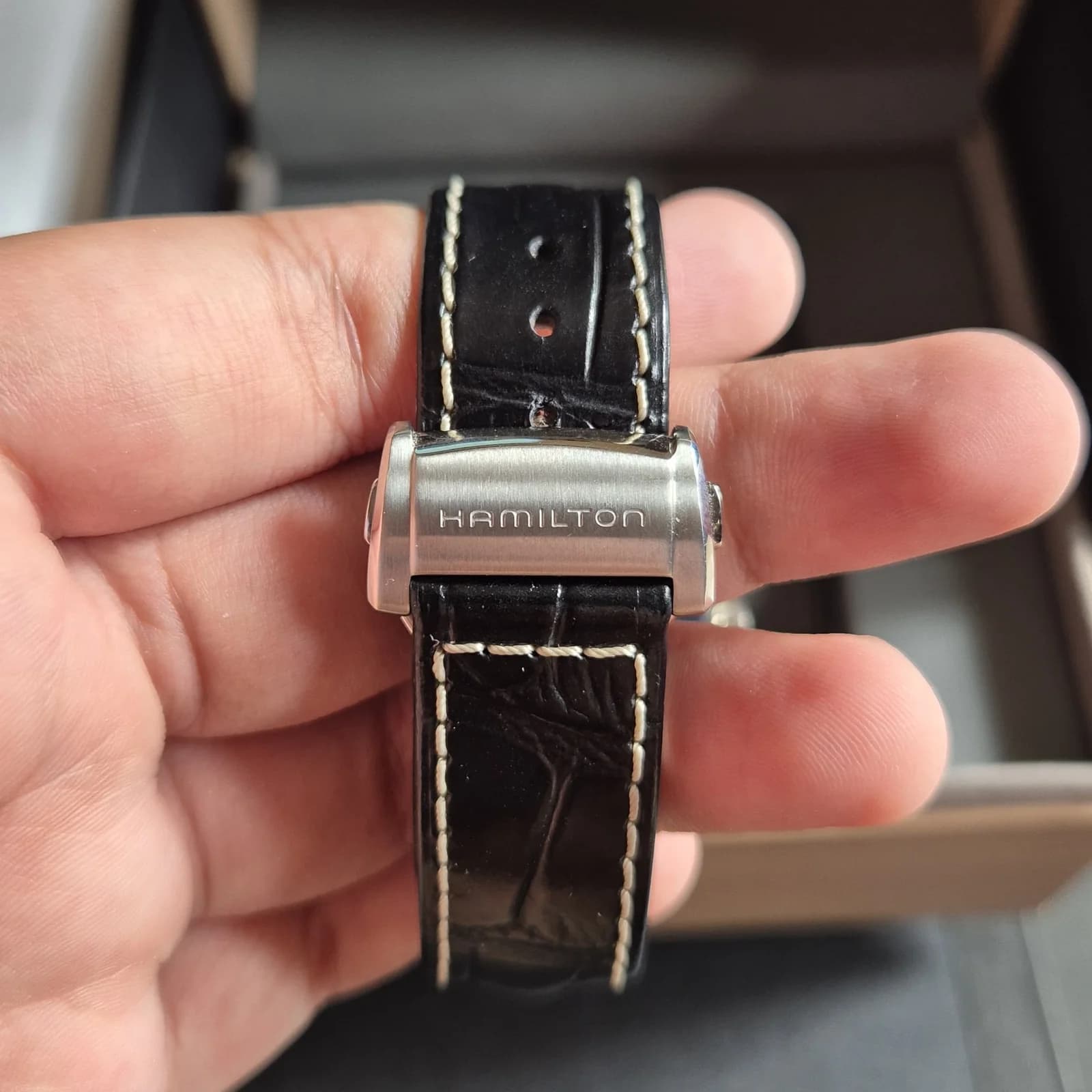 Thumb Railroad 40 Auto Stainless Steel / Silver