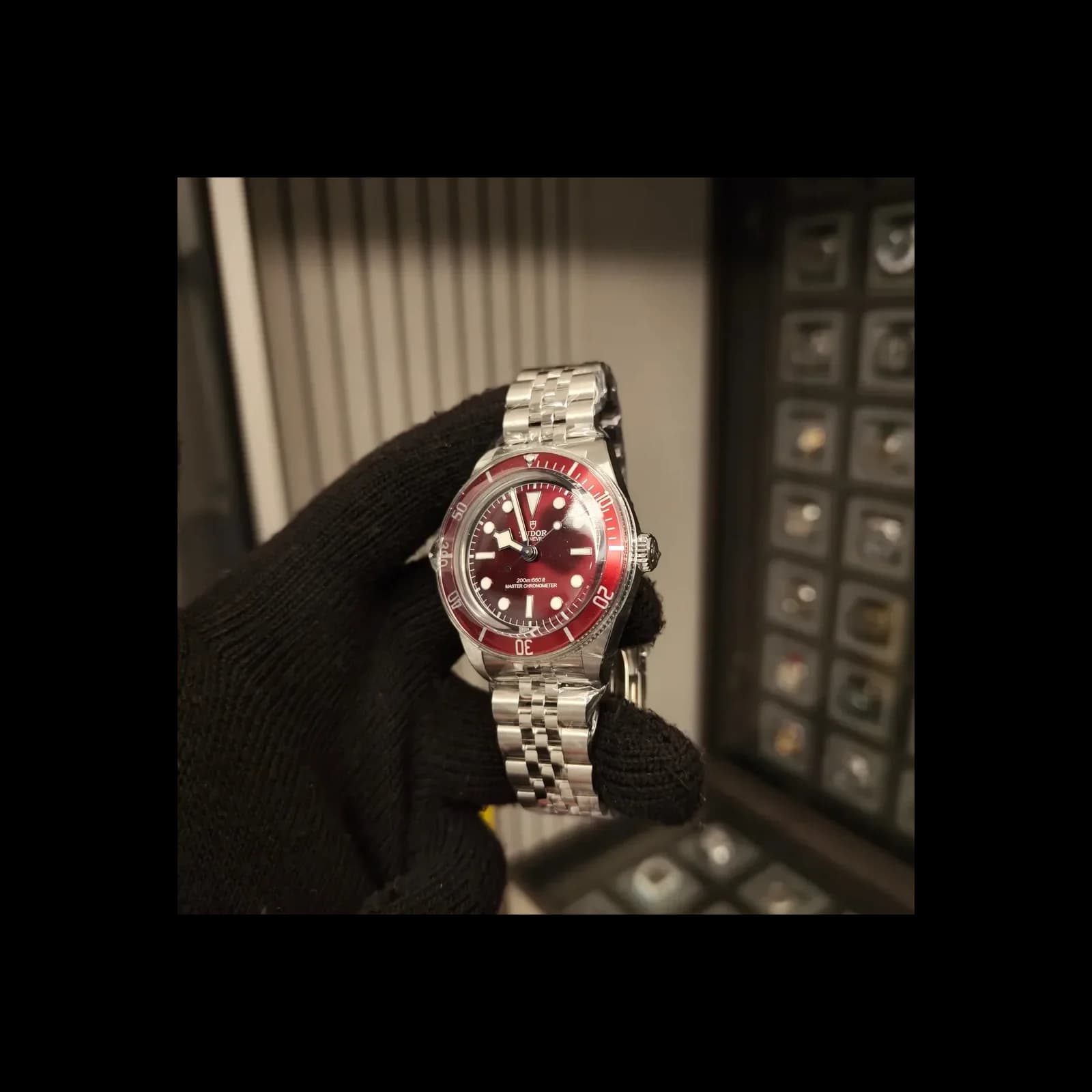 Thumb Black Bay Fifty-Eight Stainless Steel Burgundy 