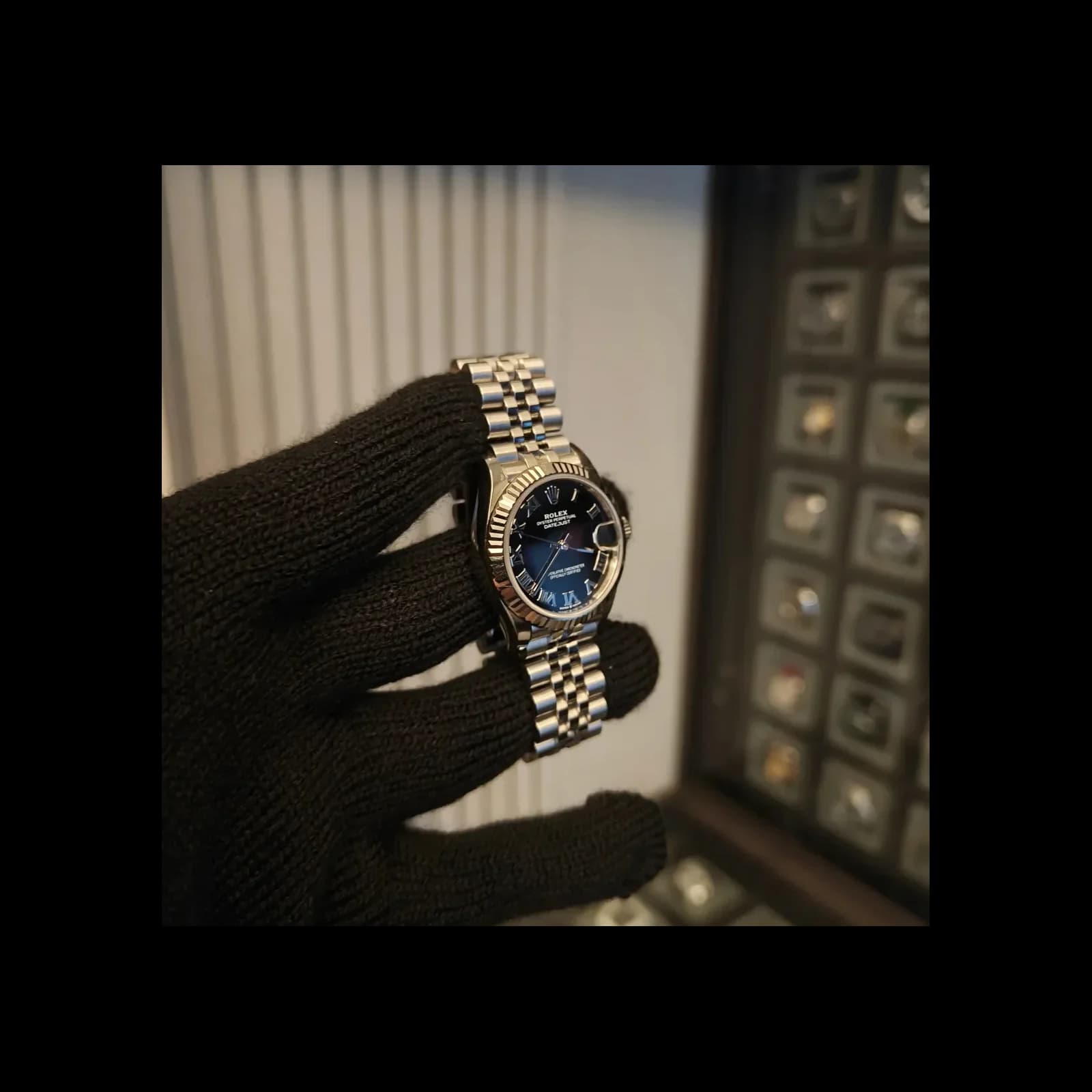 Thumb Datejust 31 Stainless Steel Fluted / Jubilee / Black - Roman