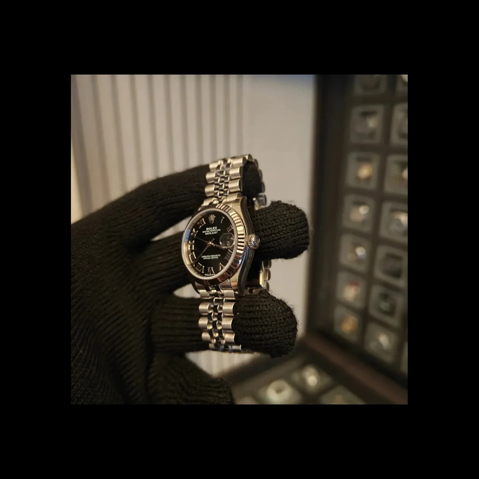 Thumb Datejust 31 Stainless Steel Fluted / Jubilee / Black - Roman