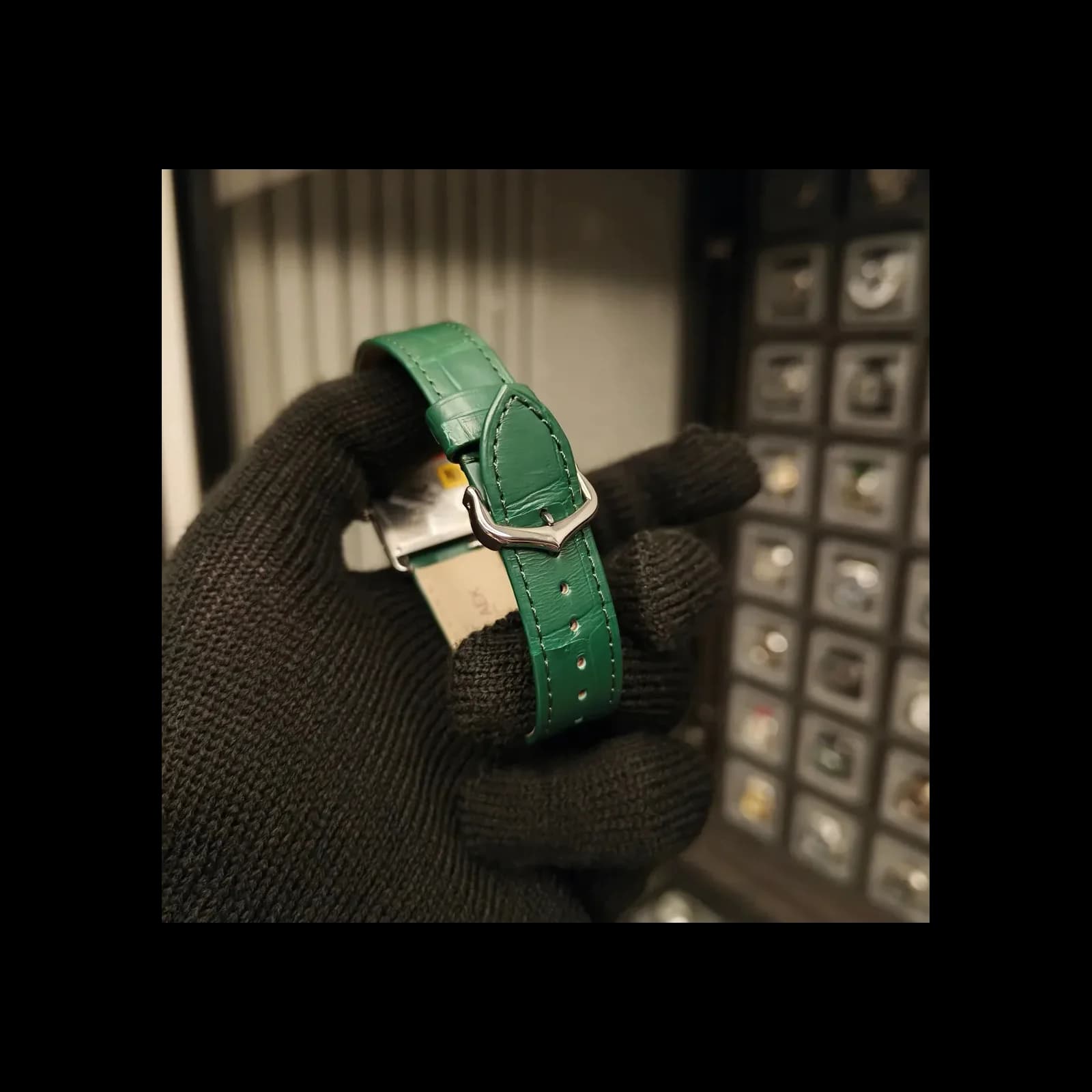 Thumb Tank Must Large Green