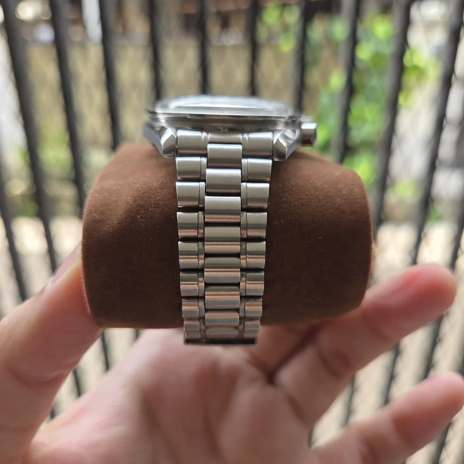 Thumb Speedmaster Professional Moonwatch