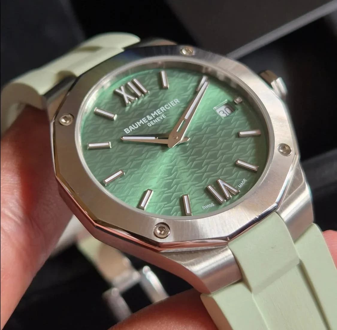 Thumb Riviera 36 Stainless Steel / Green