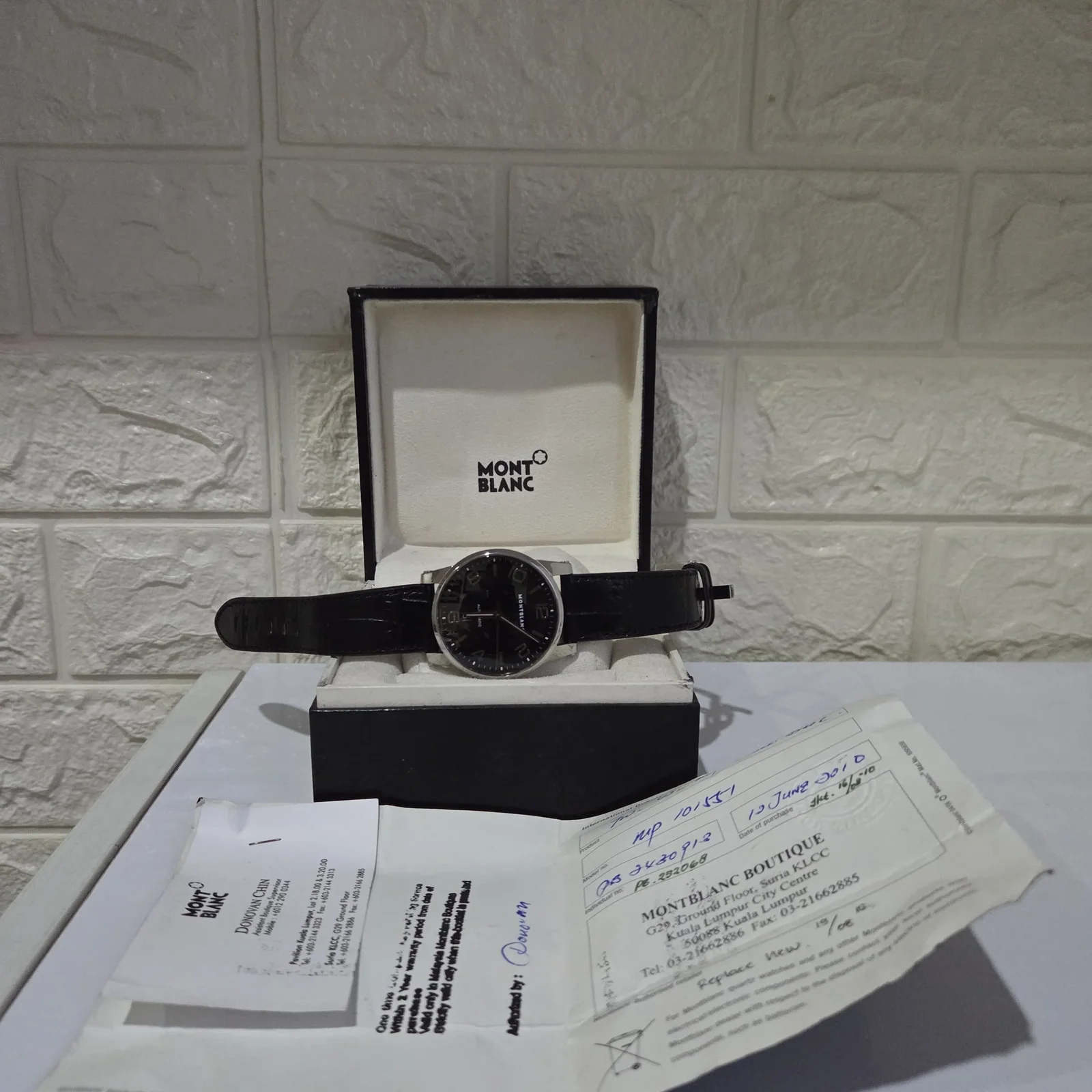 Thumb TimeWalker Date Automatic 42 Black / Red Gold Numerals