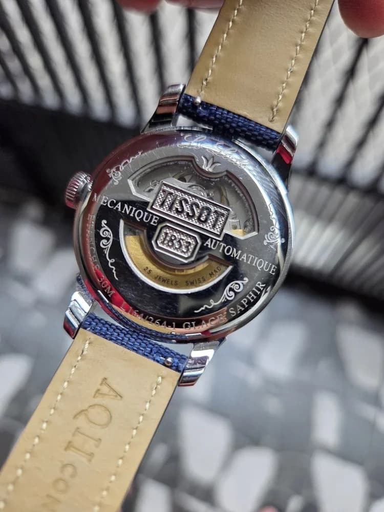 Thumb Le Locle Automatic 39.3 Stainless Steel / Silver / Strap