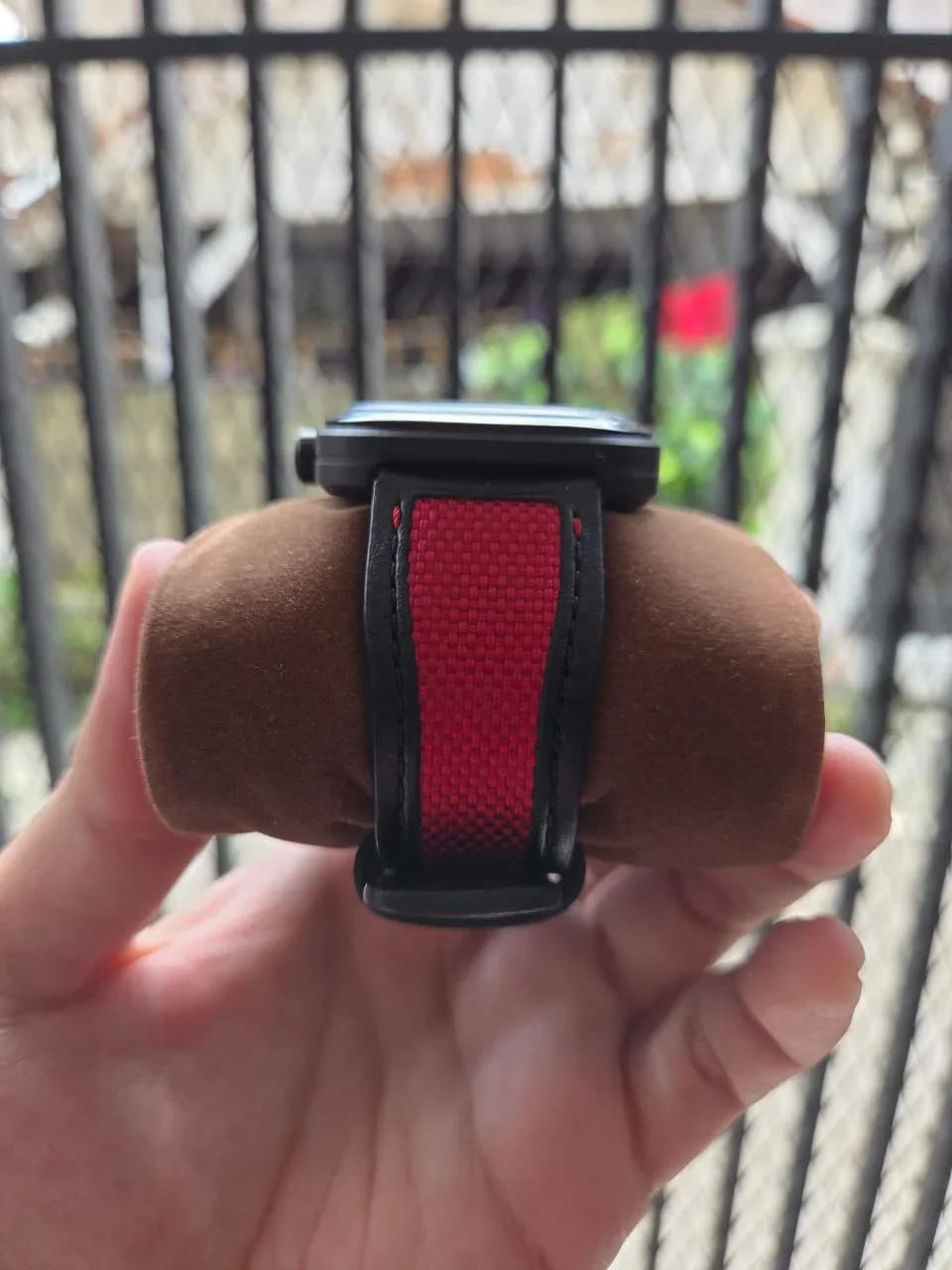 Thumb T3/05 Red Tiger Automatic