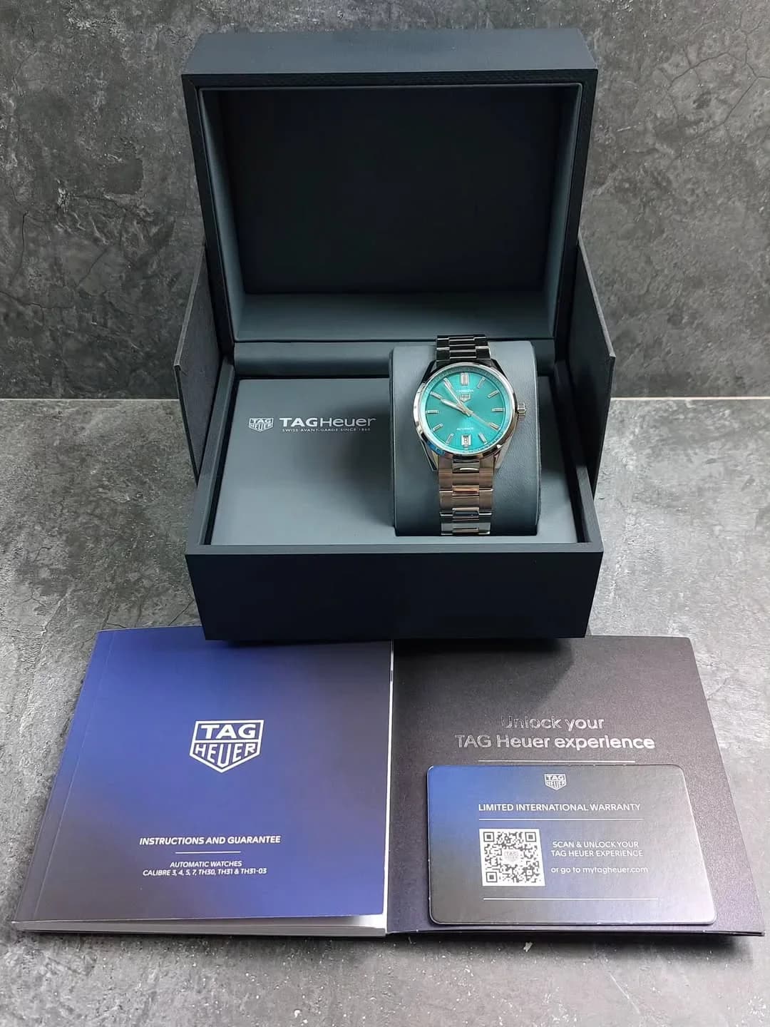 Thumb Carrera Date 36 Stainless Steel / Blue