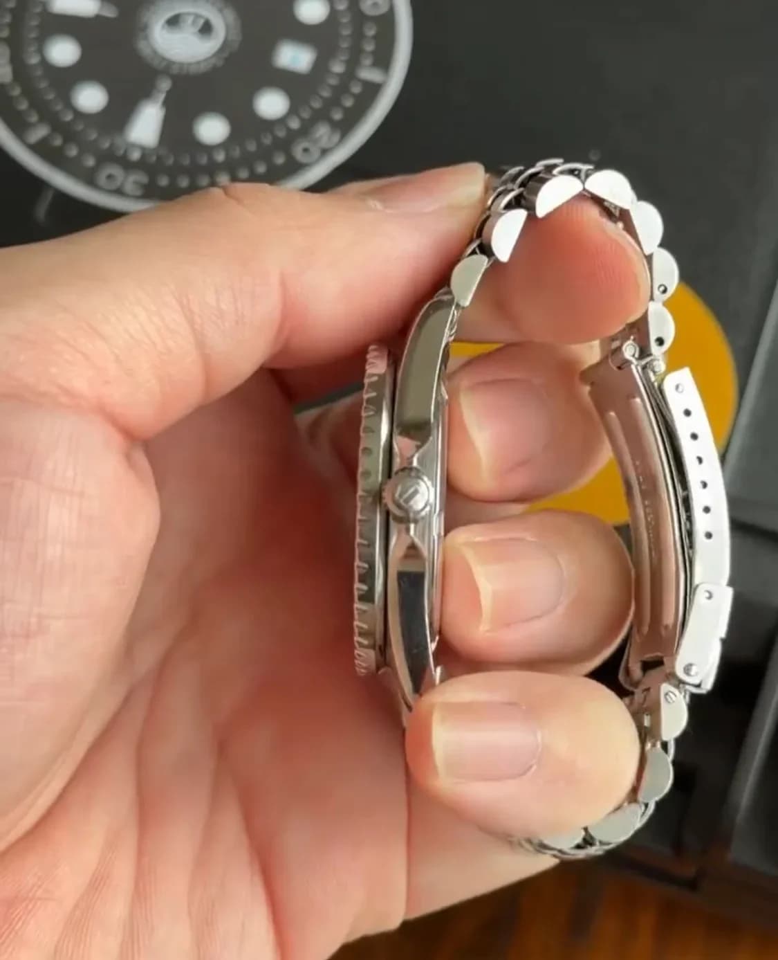 Thumb The Heuer 1000 Series 980.913 