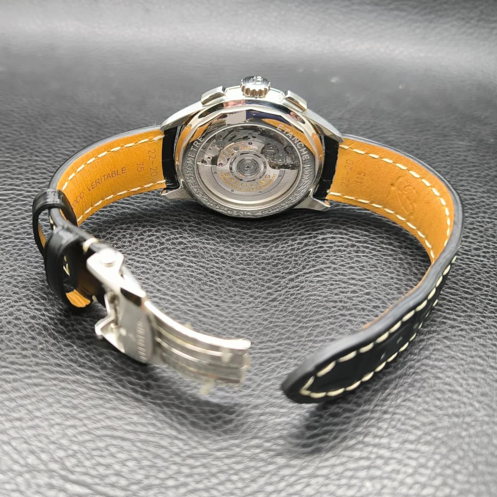 Thumb Premier B01 Chronograph 42 Stainless Steel / Silver / Croco / Folding