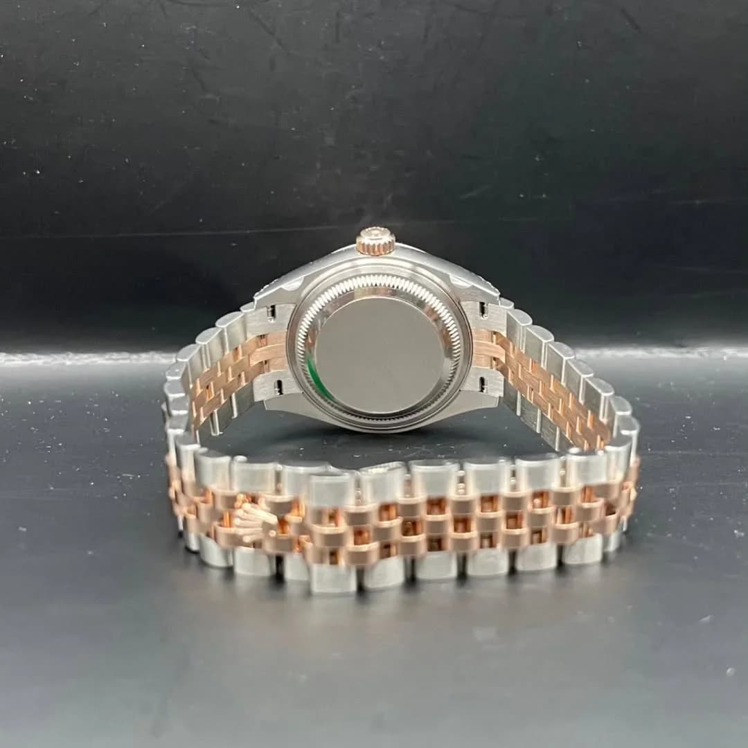 Thumb Lady-Datejust 28 Rolesor Rose Fluted / Jubilee / Chocolate Roman