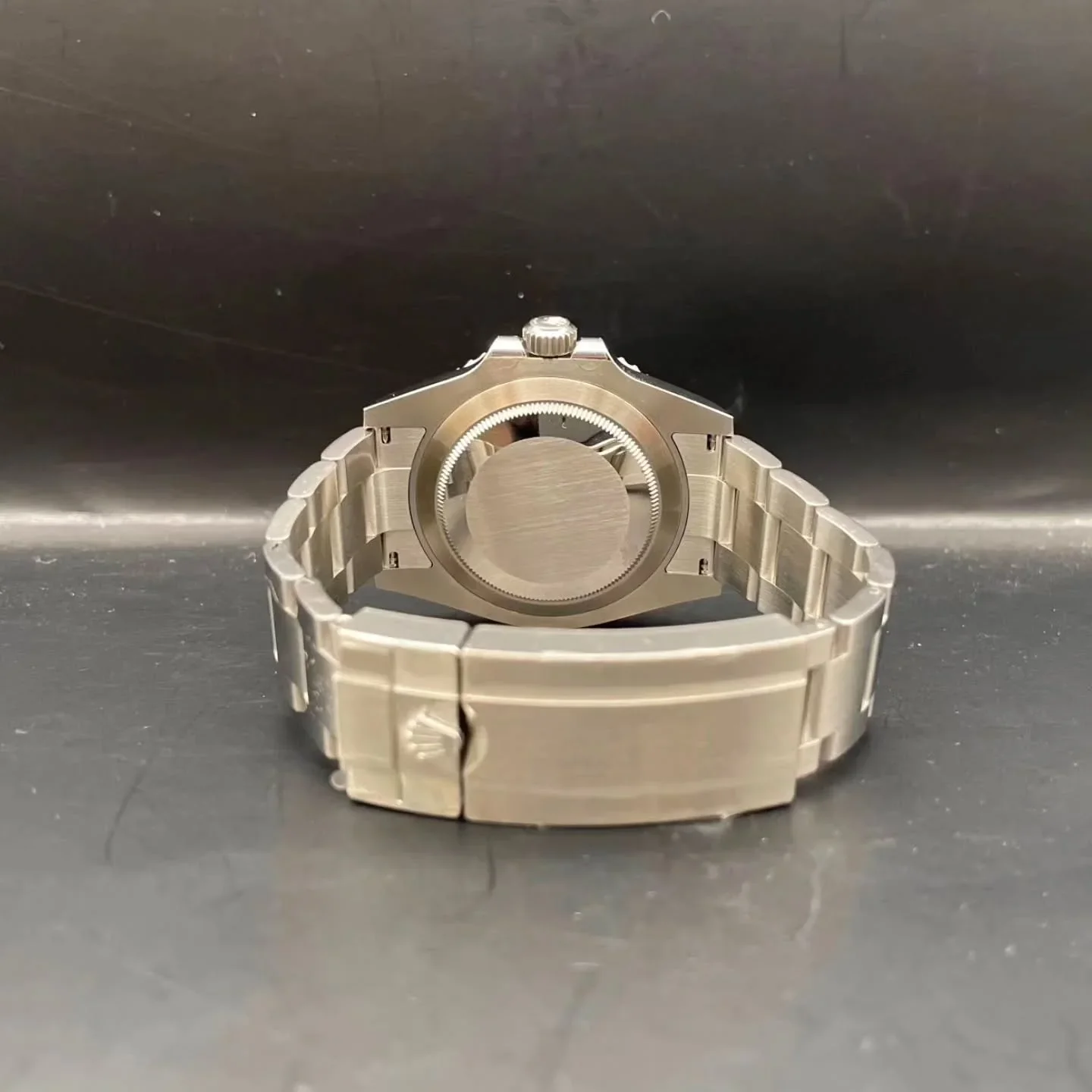 Thumb Submariner No-Date 41 / Stainless Steel / Black / Cerachrom
