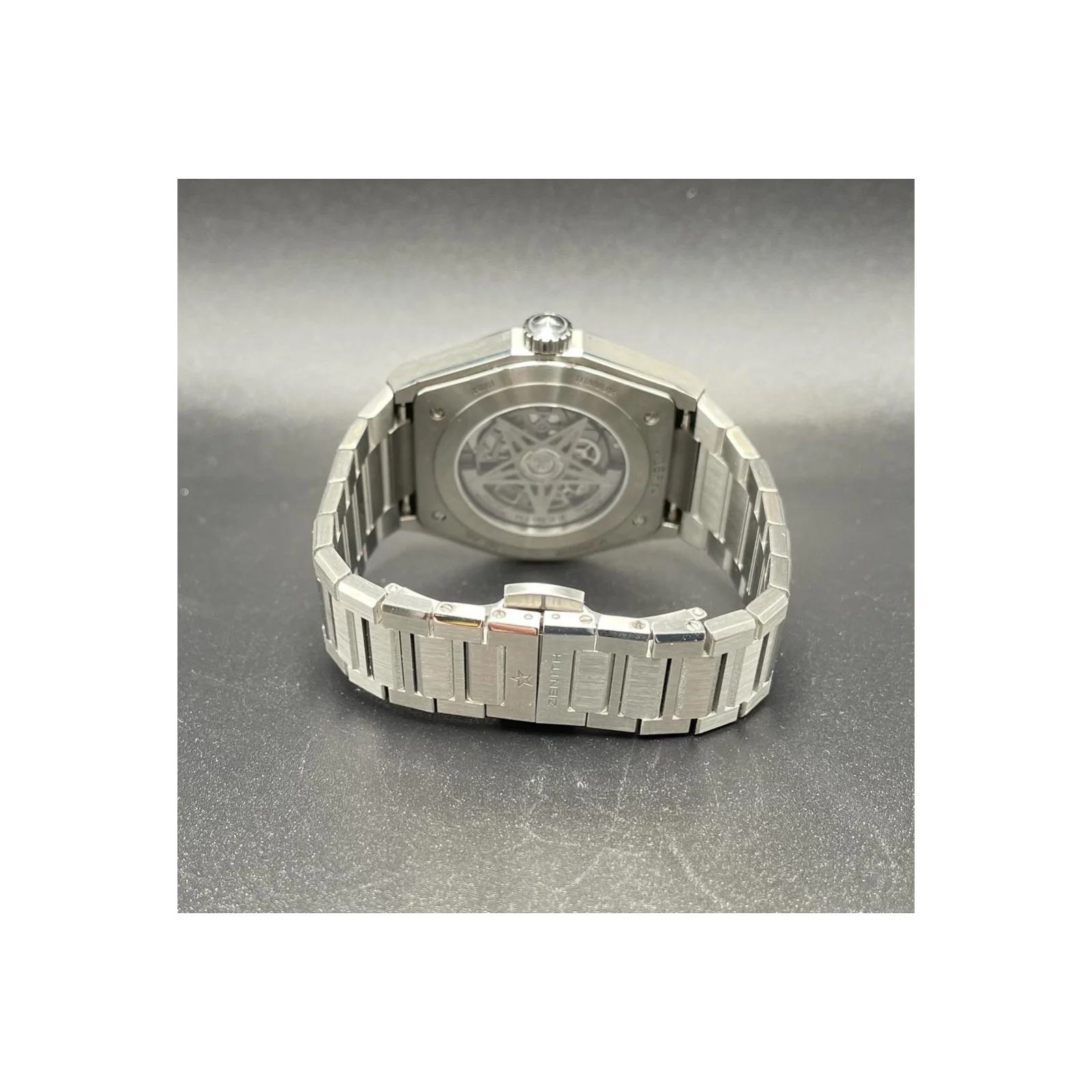Thumb Defy Classic Titanium / Skeleton / Bracelet