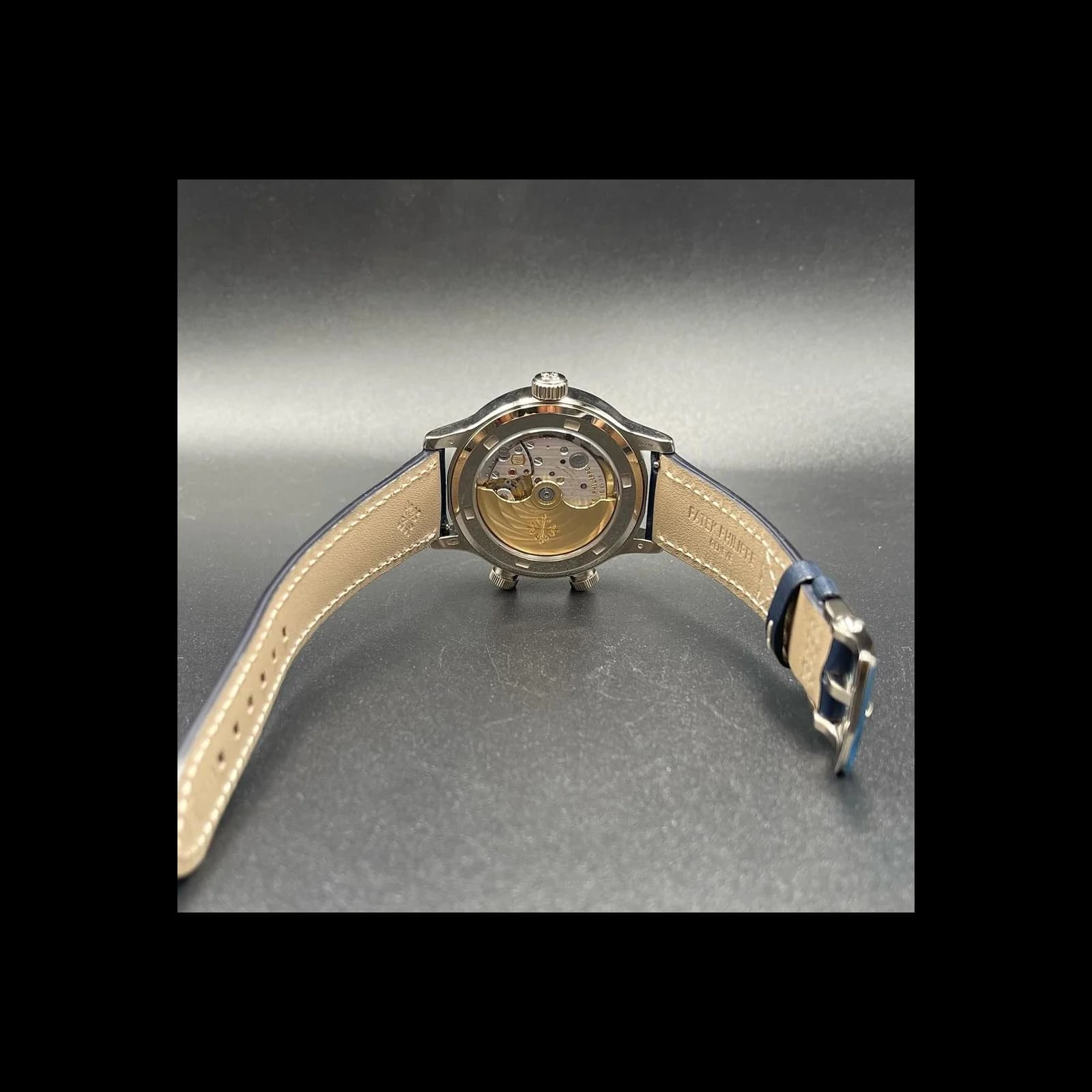 Thumb Calatrava Pilot Travel Time 7234 White Gold / Blue