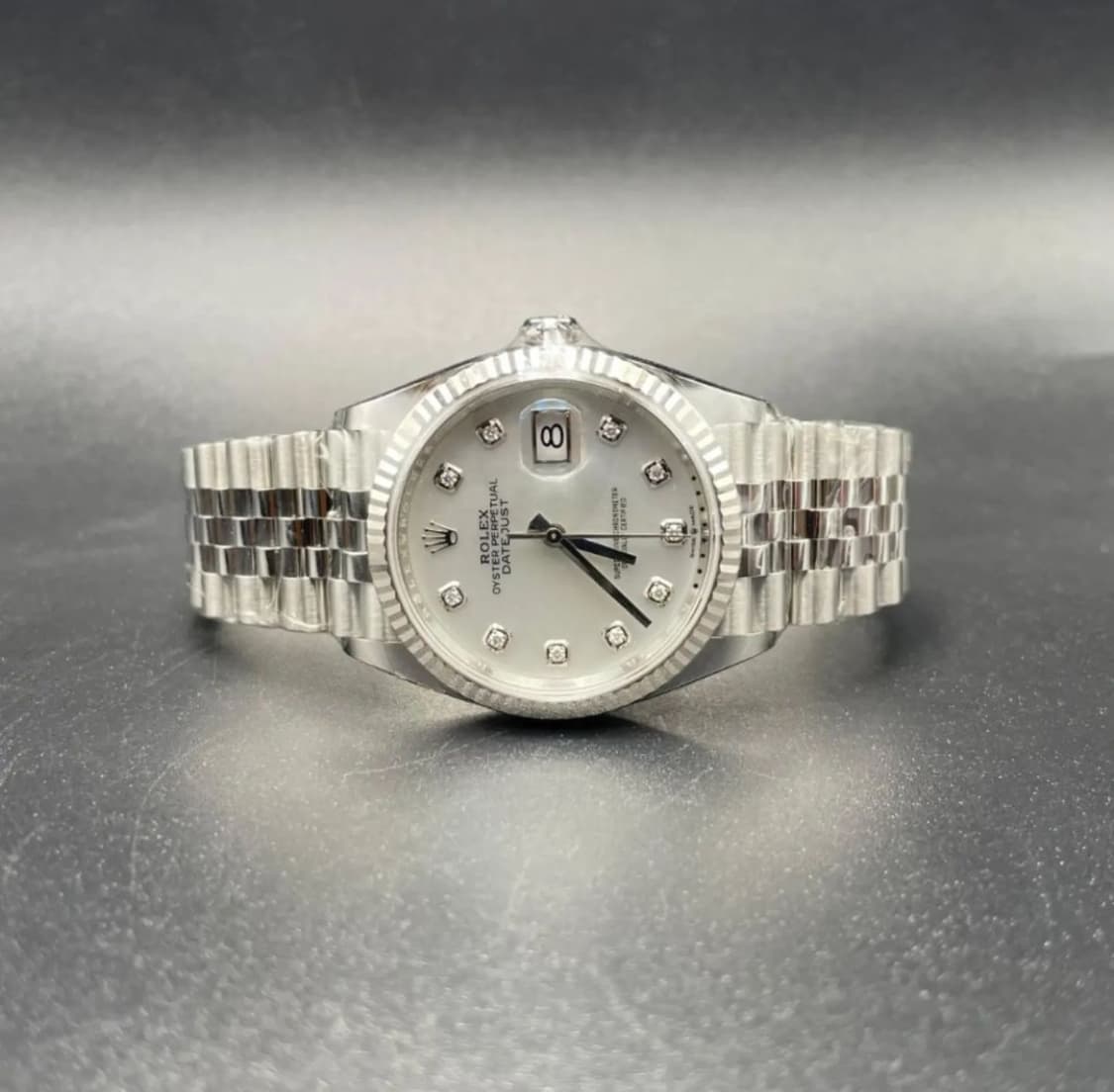 Thumb Datejust 36 Stainless Steel / Fluted / MOP-Diamond / Jubilee