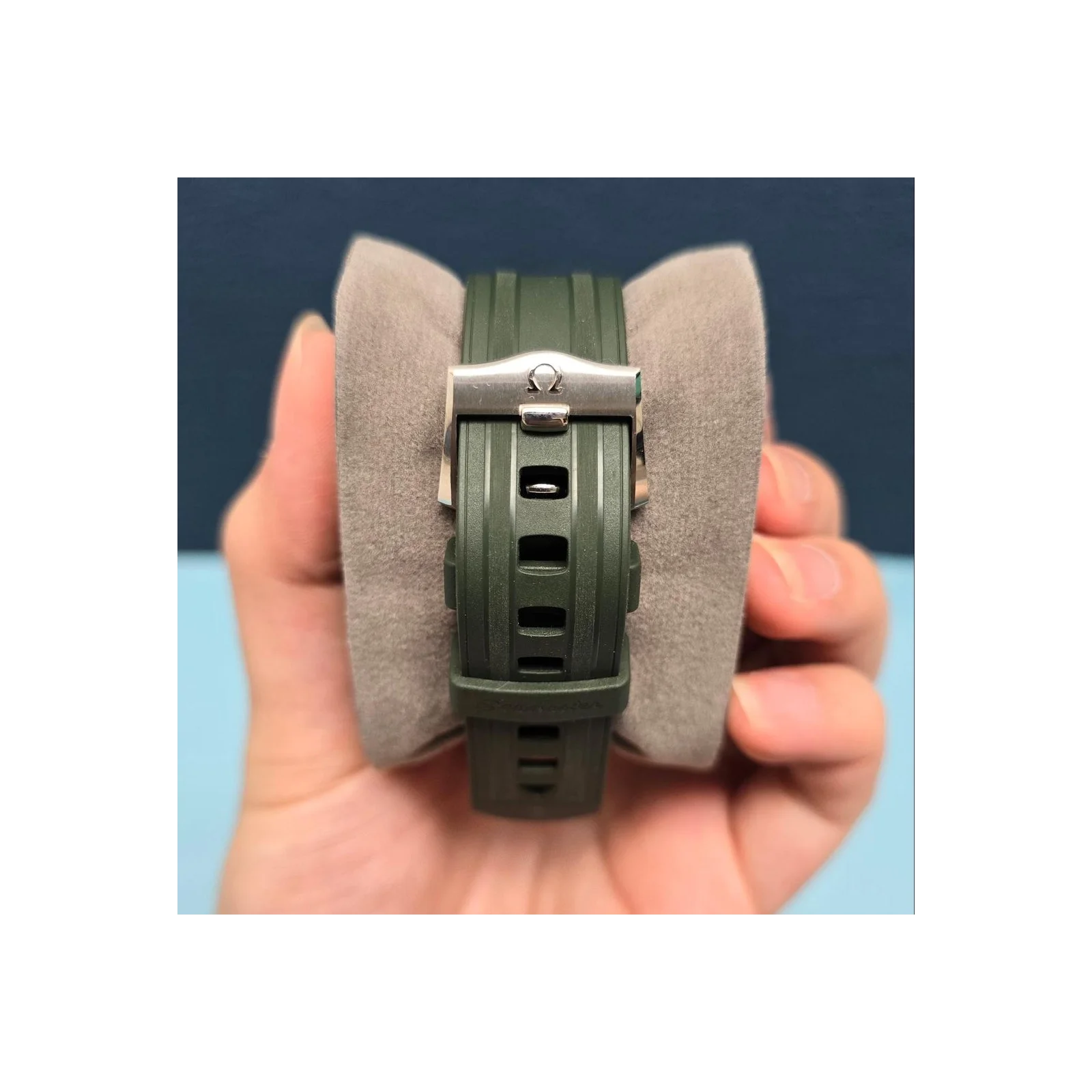 Thumb Seamaster Diver 300M Master Co-Axial 42 Stainless Steel / Green / Rubber