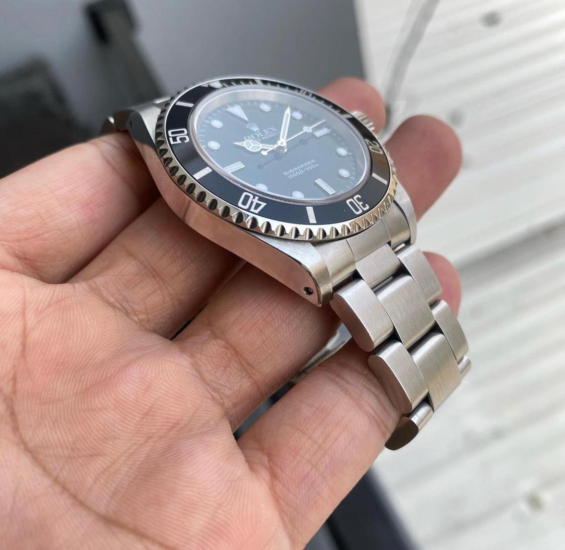 Thumb Submariner No-Date / Stainless Steel / Black