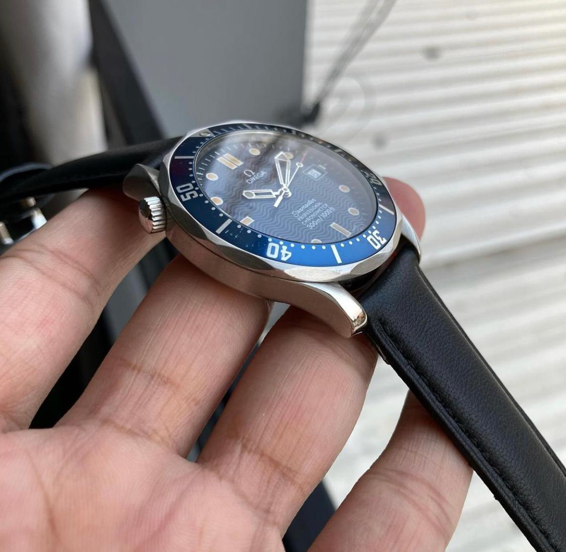 Thumb Seamaster Diver 300M Automatic 41 Stainless Steel / Blue / Bracelet / James Bond