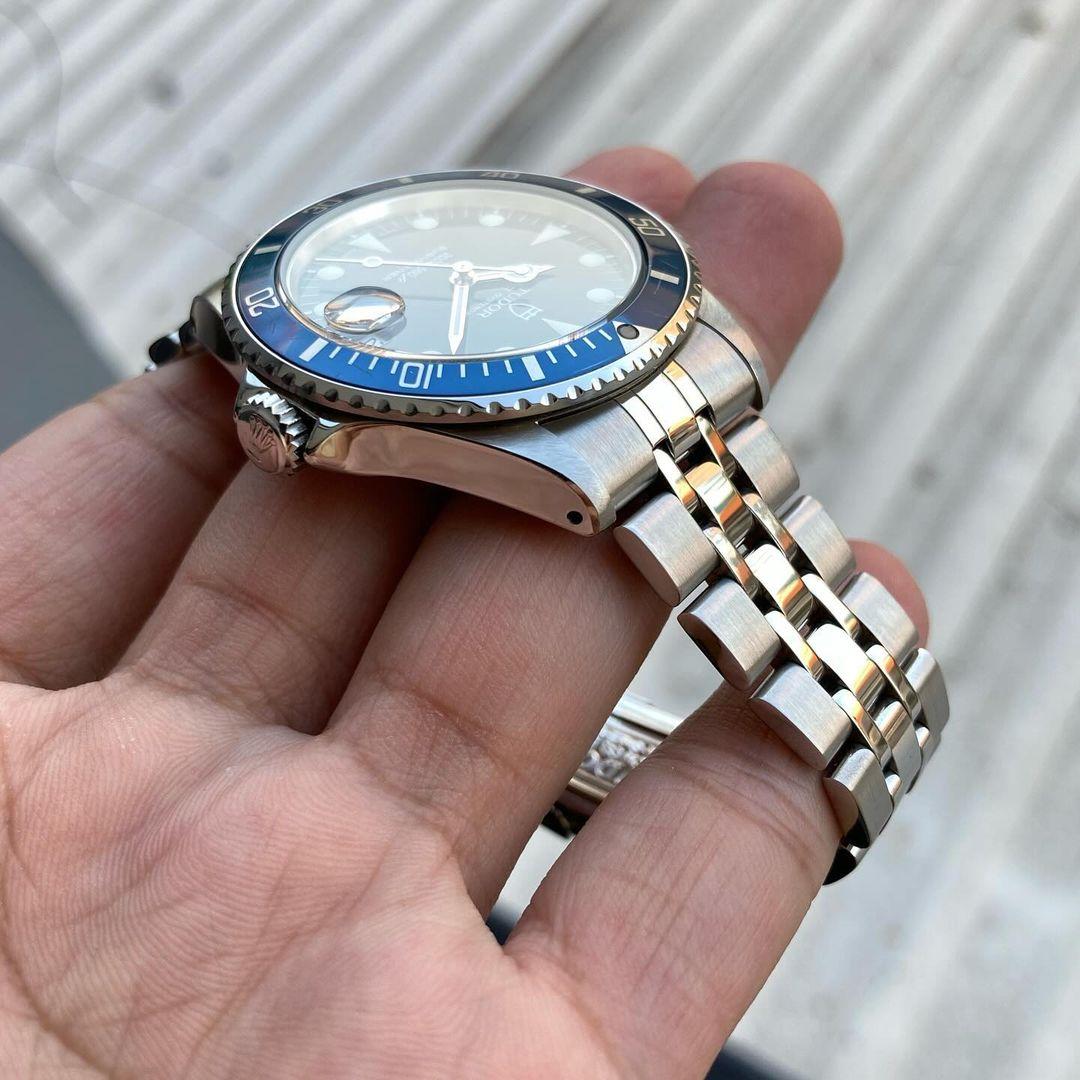 Thumb Submariner 75090 