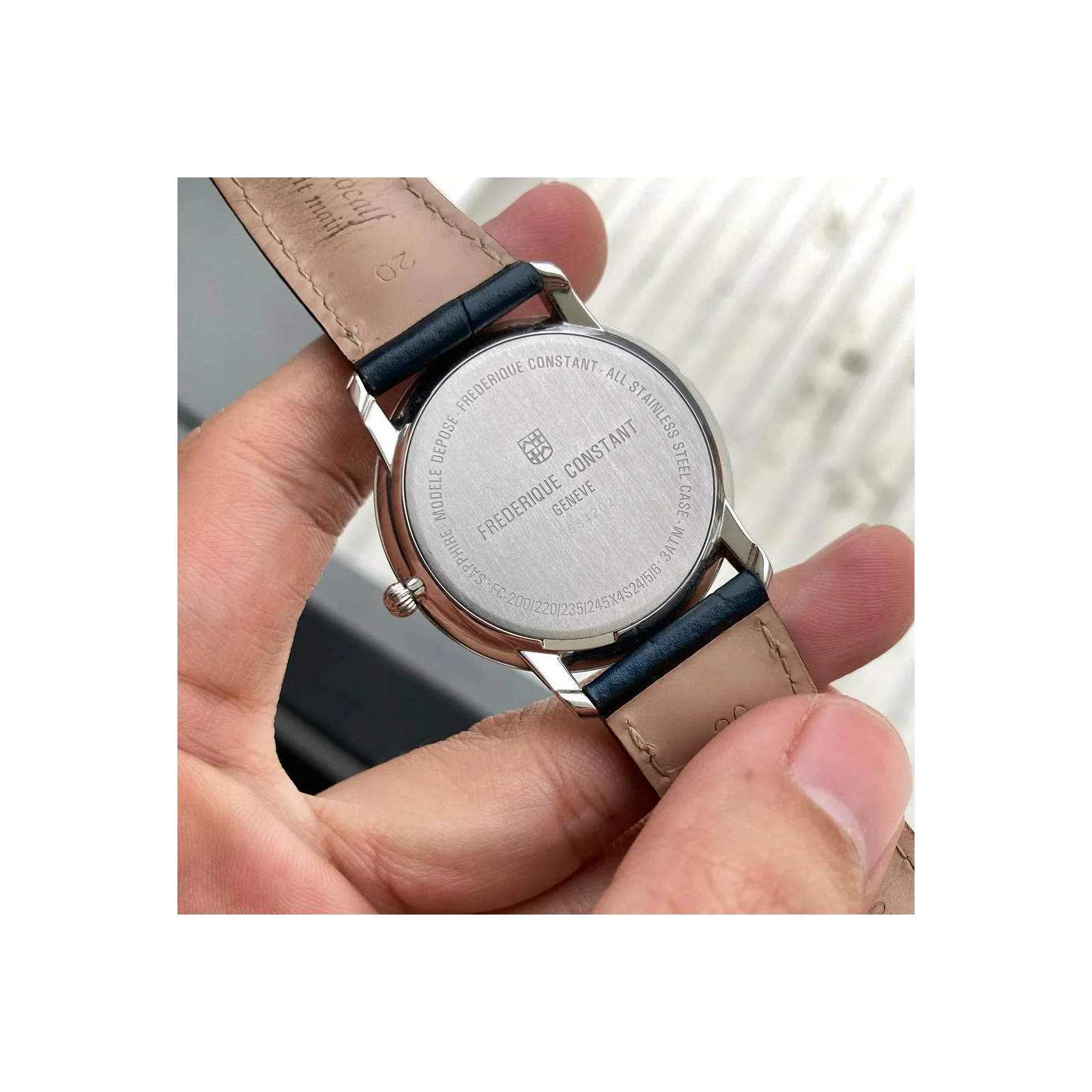 Thumb Slimline Small Second Quartz
