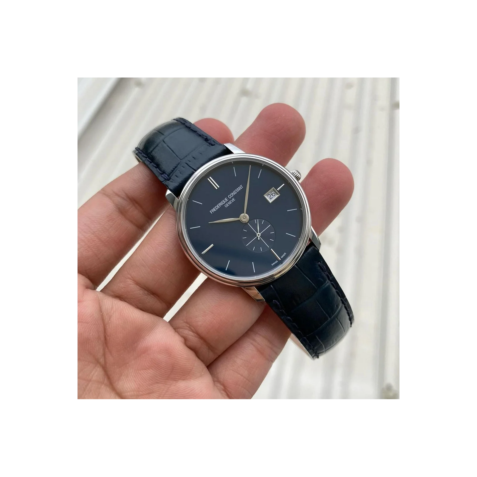 Thumb Slimline Small Second Quartz