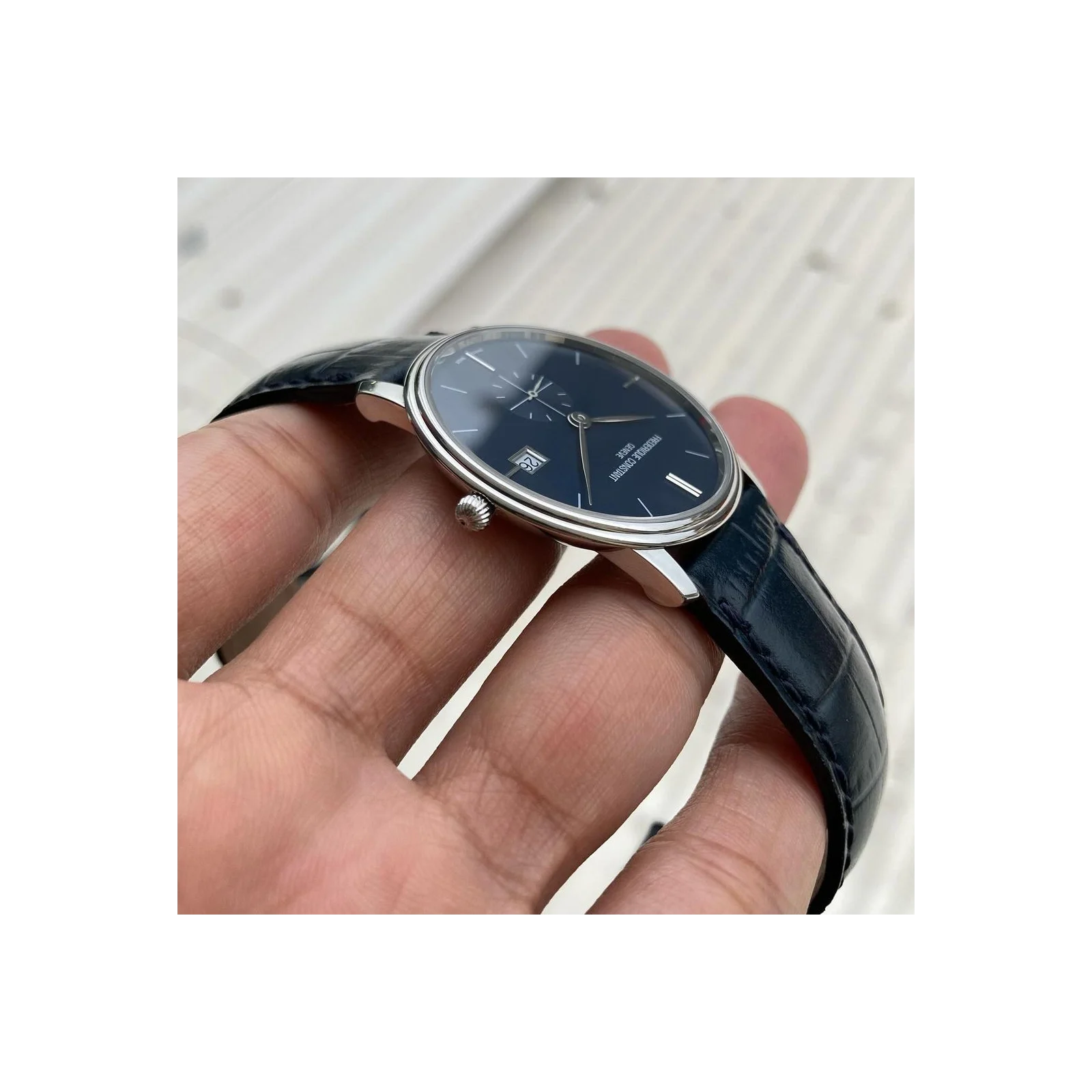 Thumb Slimline Small Second Quartz