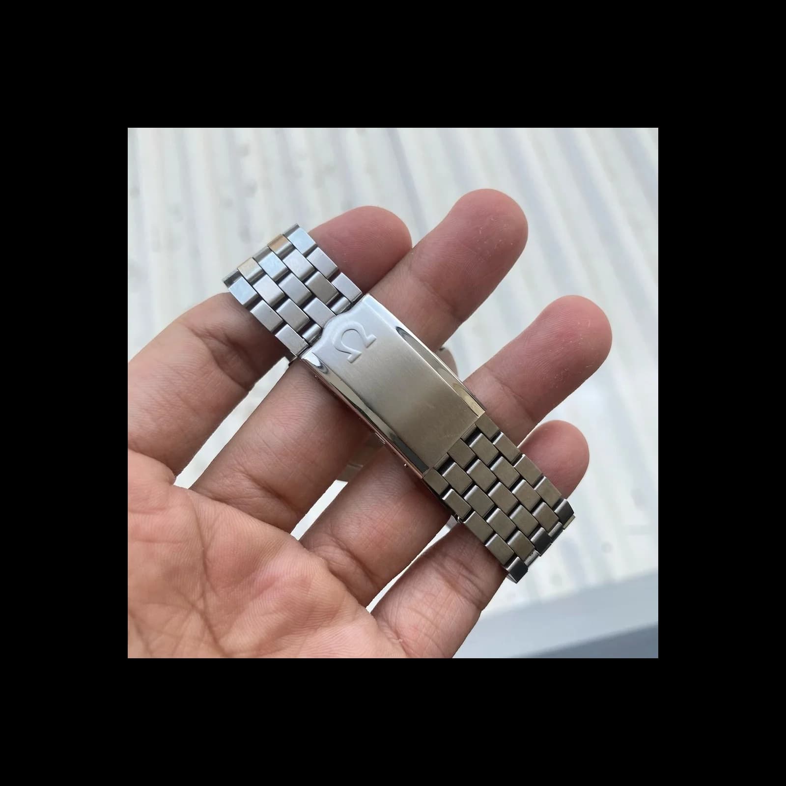 Thumb Omega Geneve 