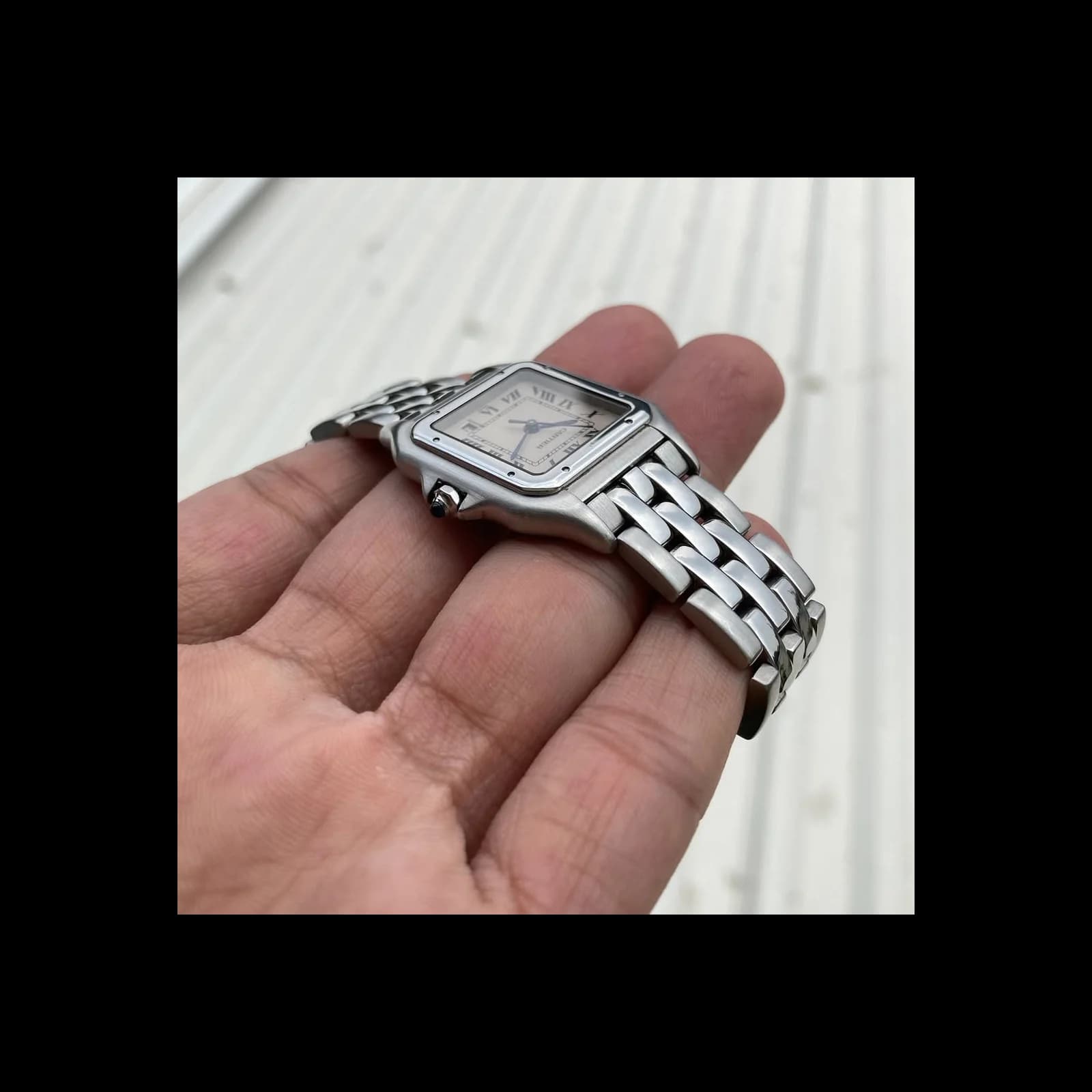 Thumb Panthere Quartz Medium Model