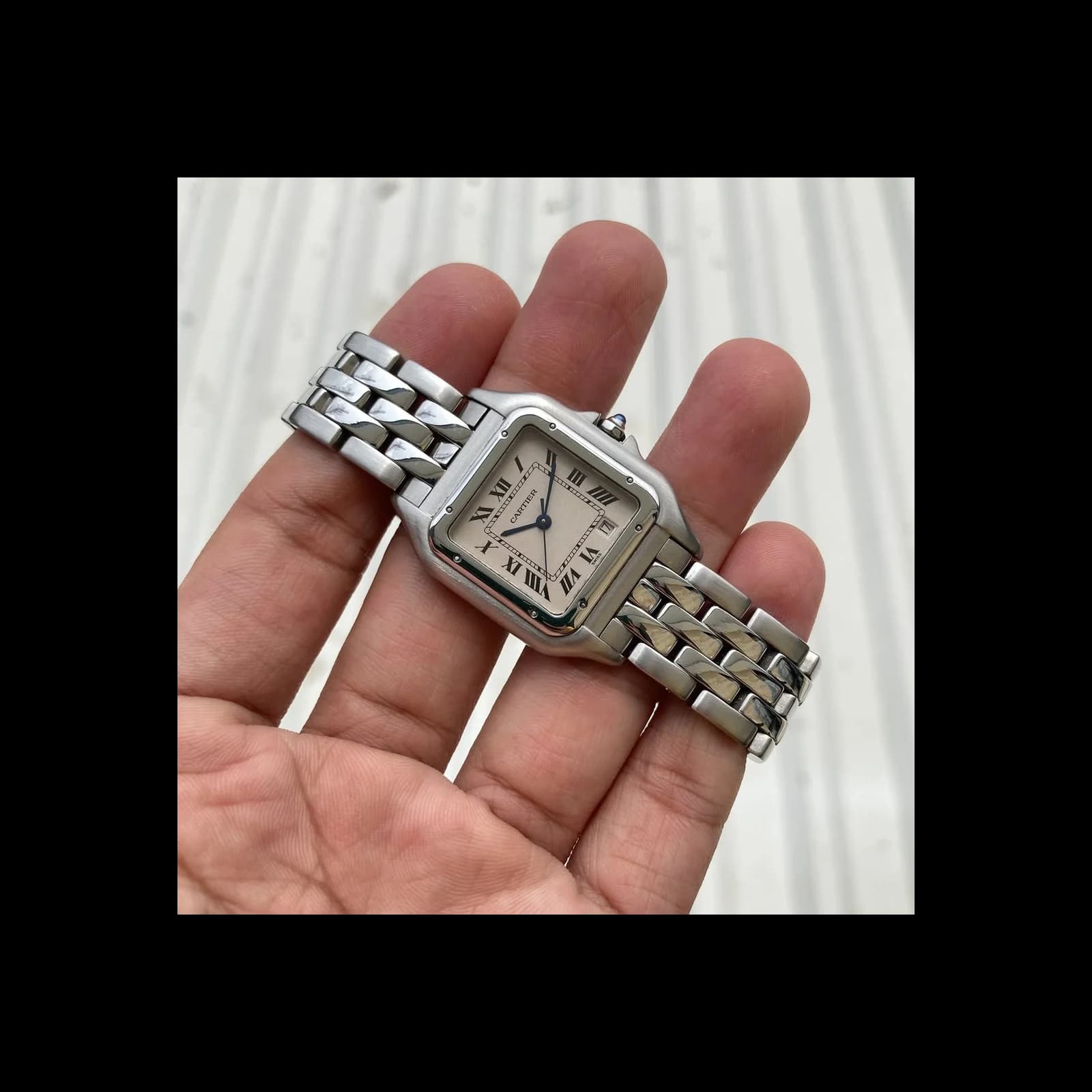 Thumb Panthere Quartz Medium Model