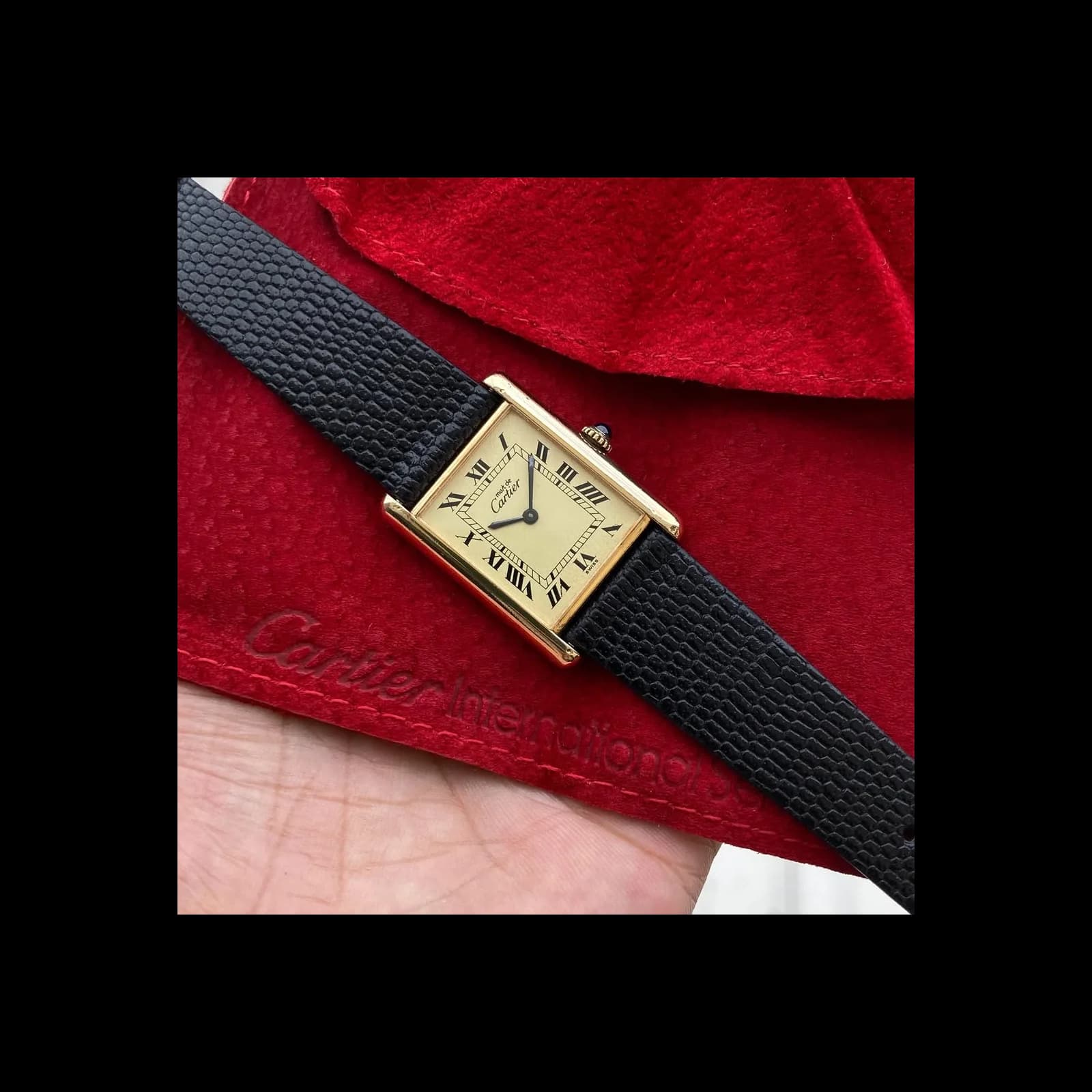 Thumb Must de Cartier Tank Quartz